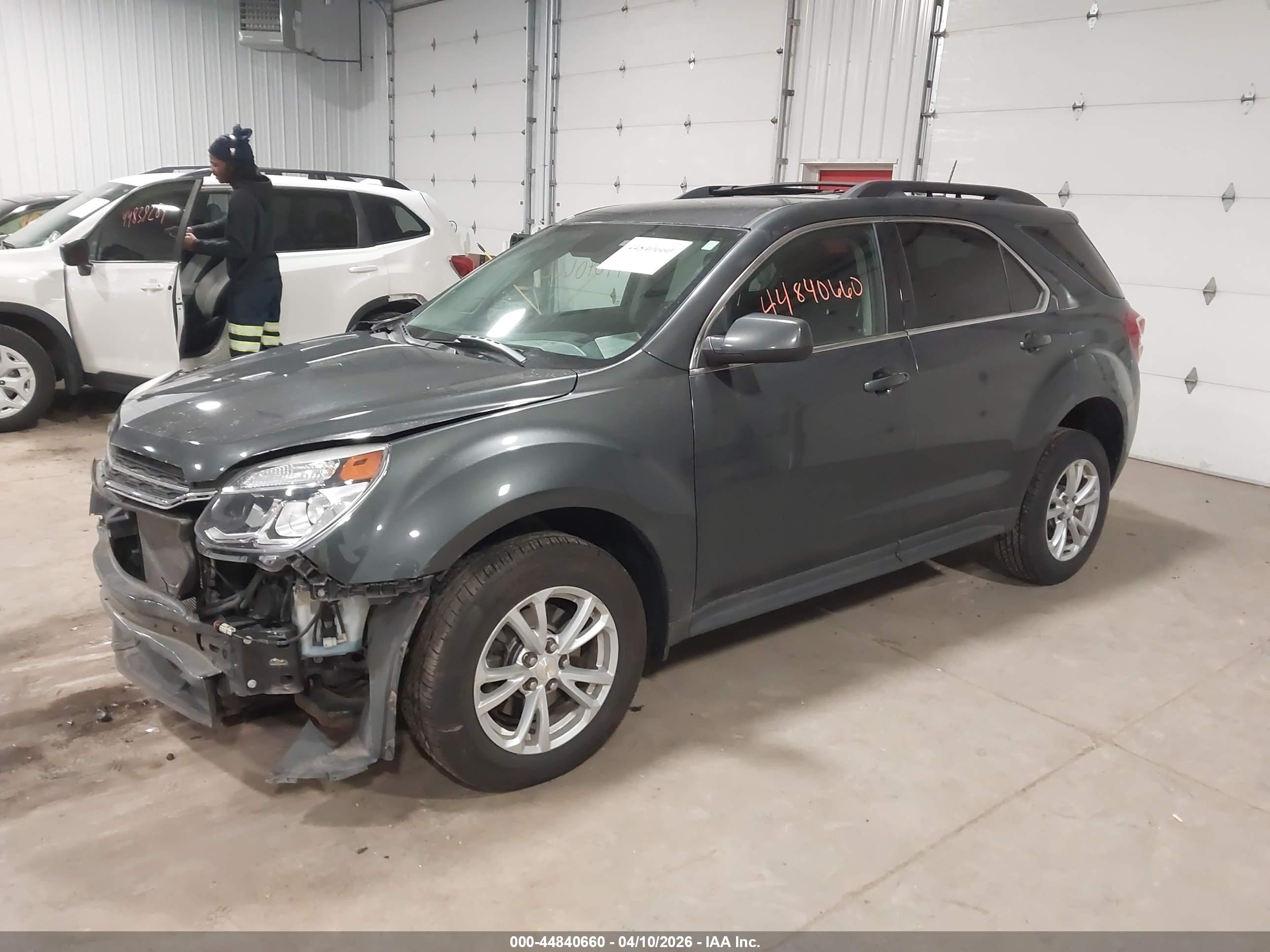 CHEVROLET EQUINOX image 2
