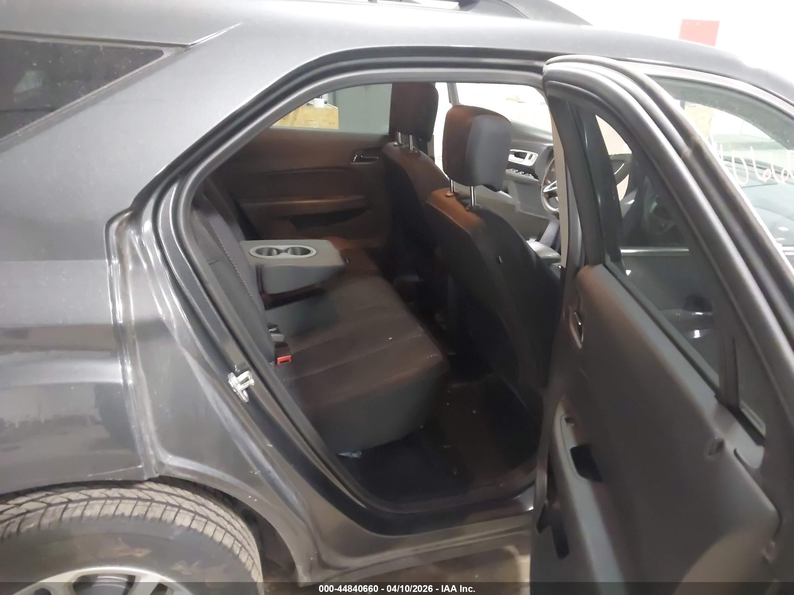 CHEVROLET EQUINOX image 8