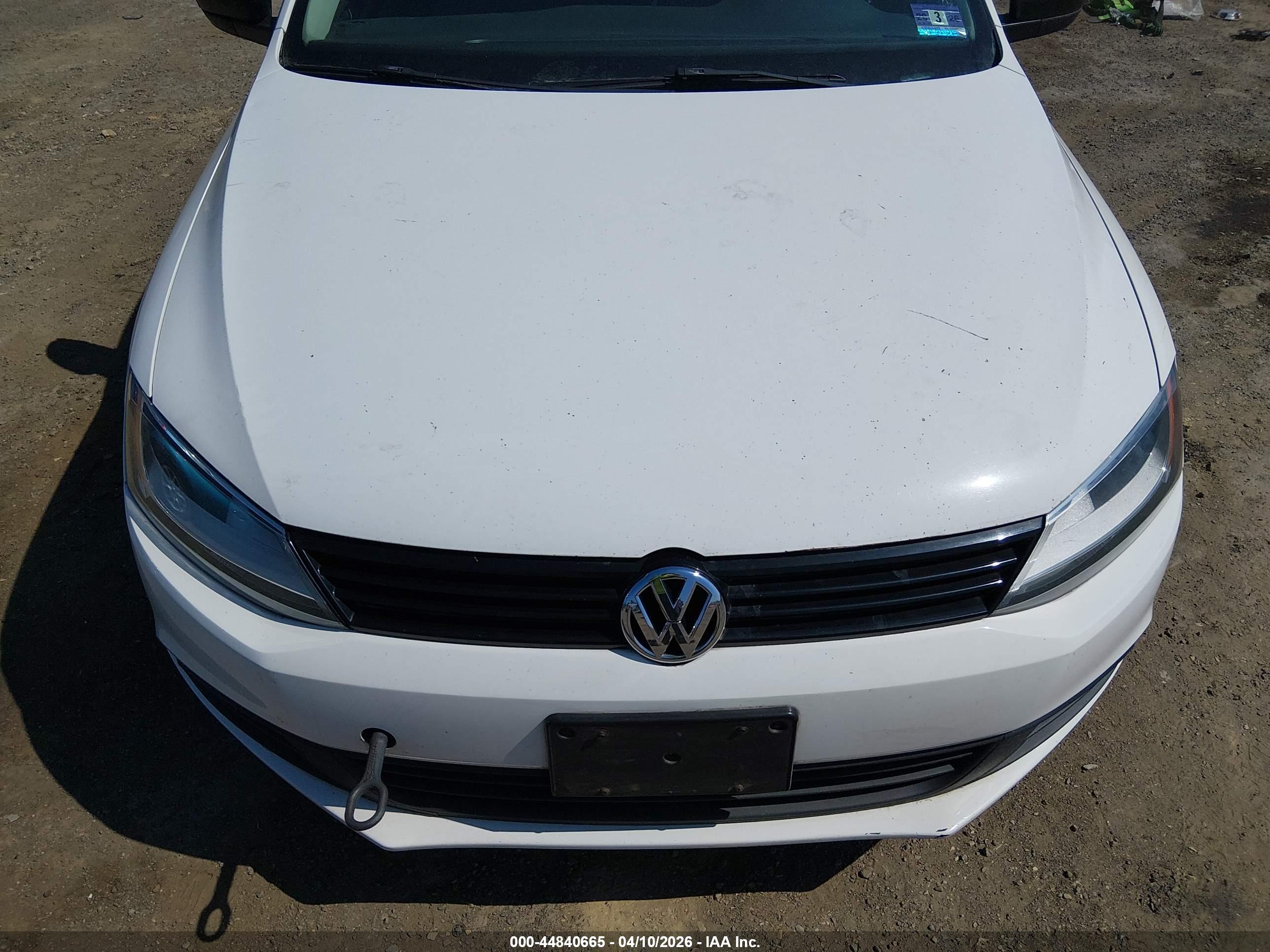VOLKSWAGEN JETTA image 6