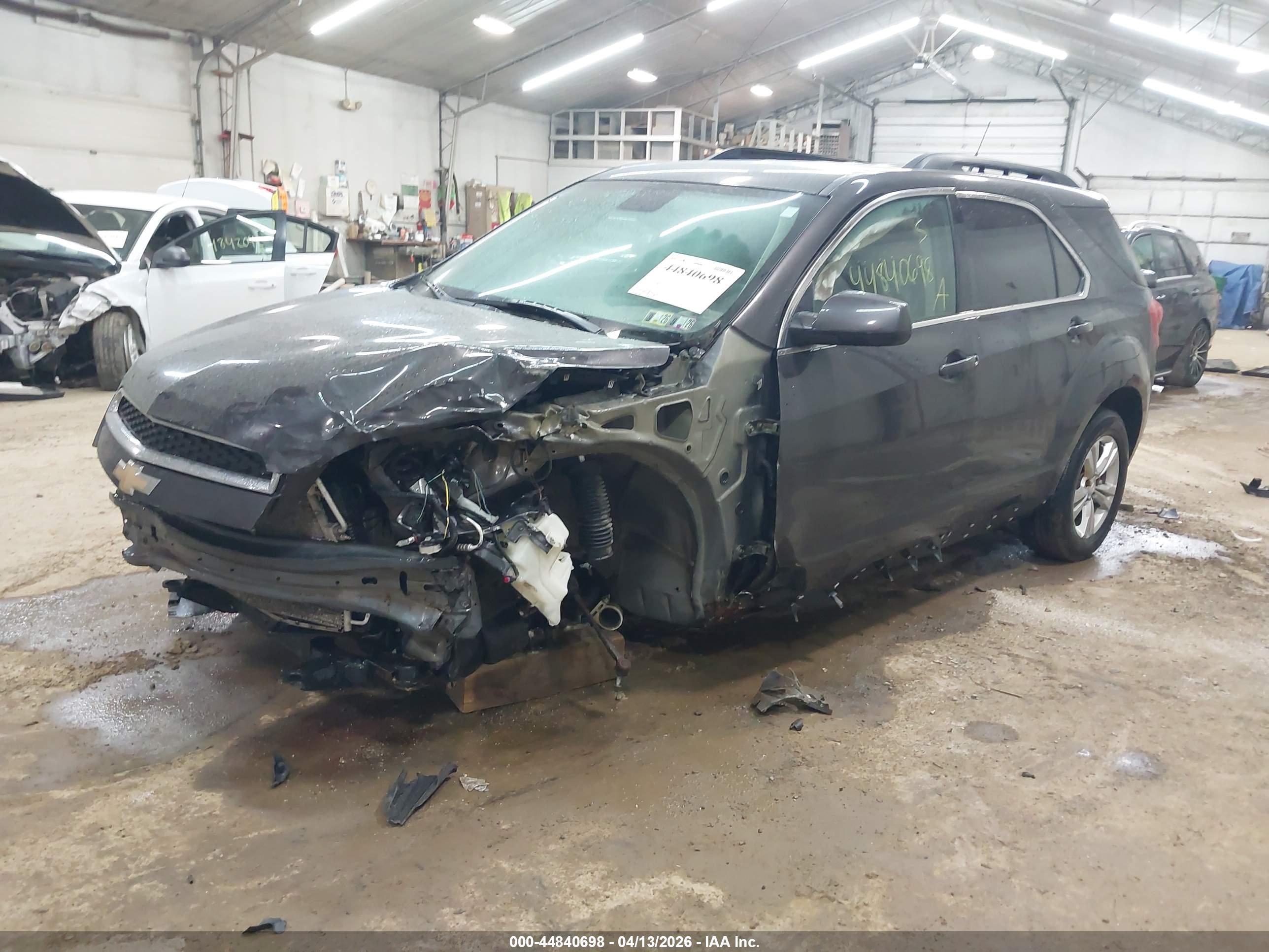 CHEVROLET EQUINOX image 2