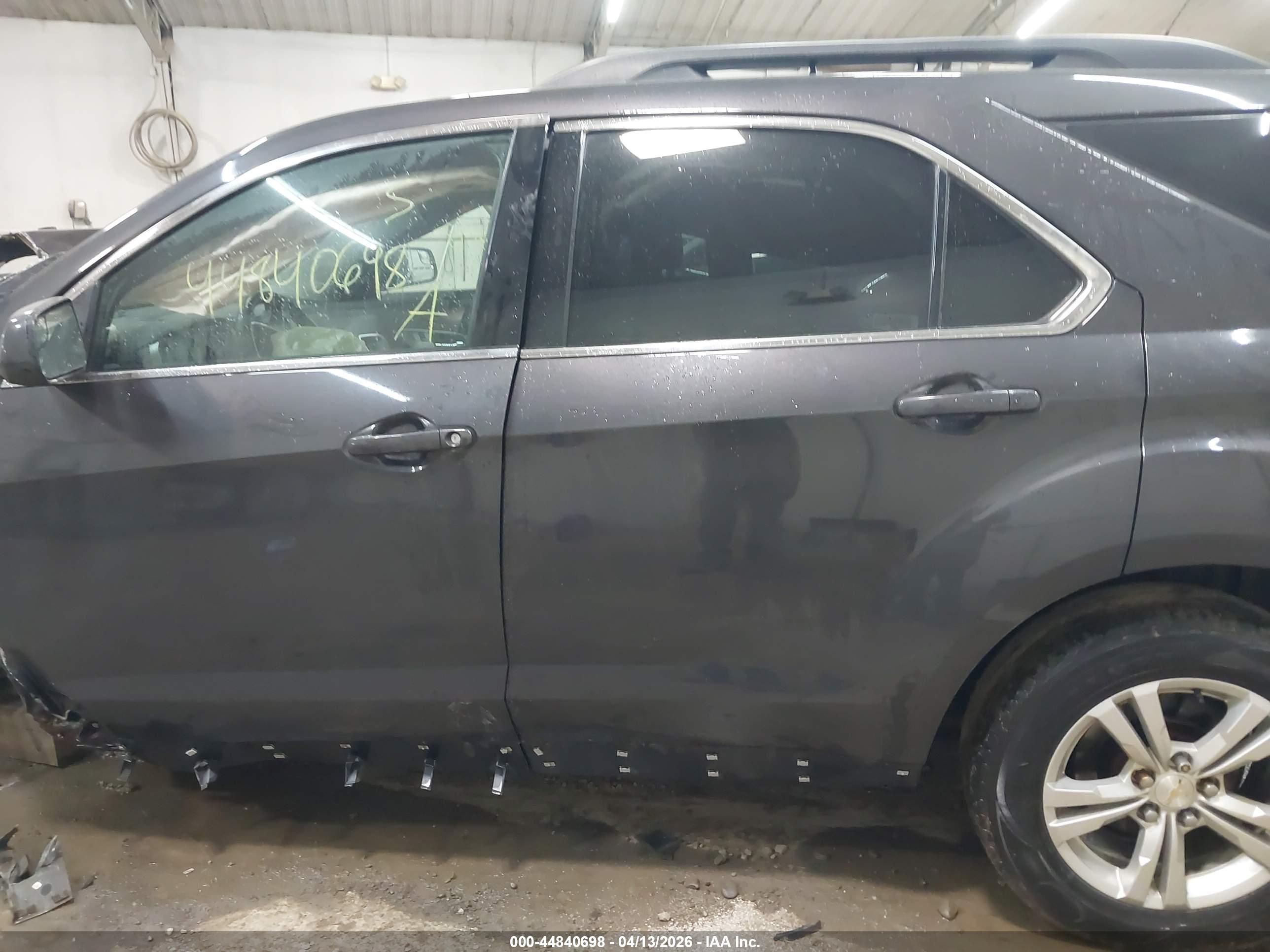 CHEVROLET EQUINOX image 6
