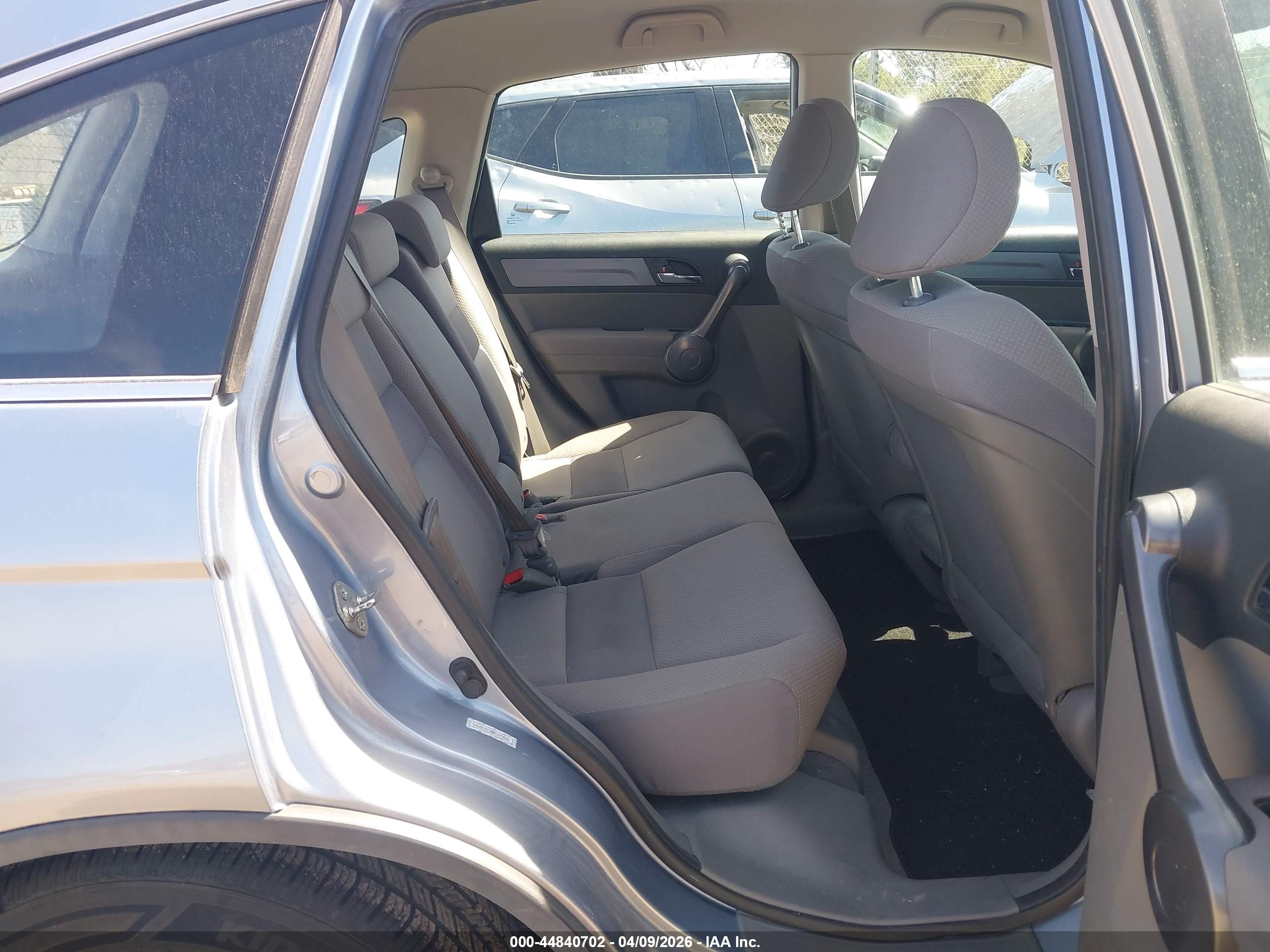 HONDA CR-V image 8