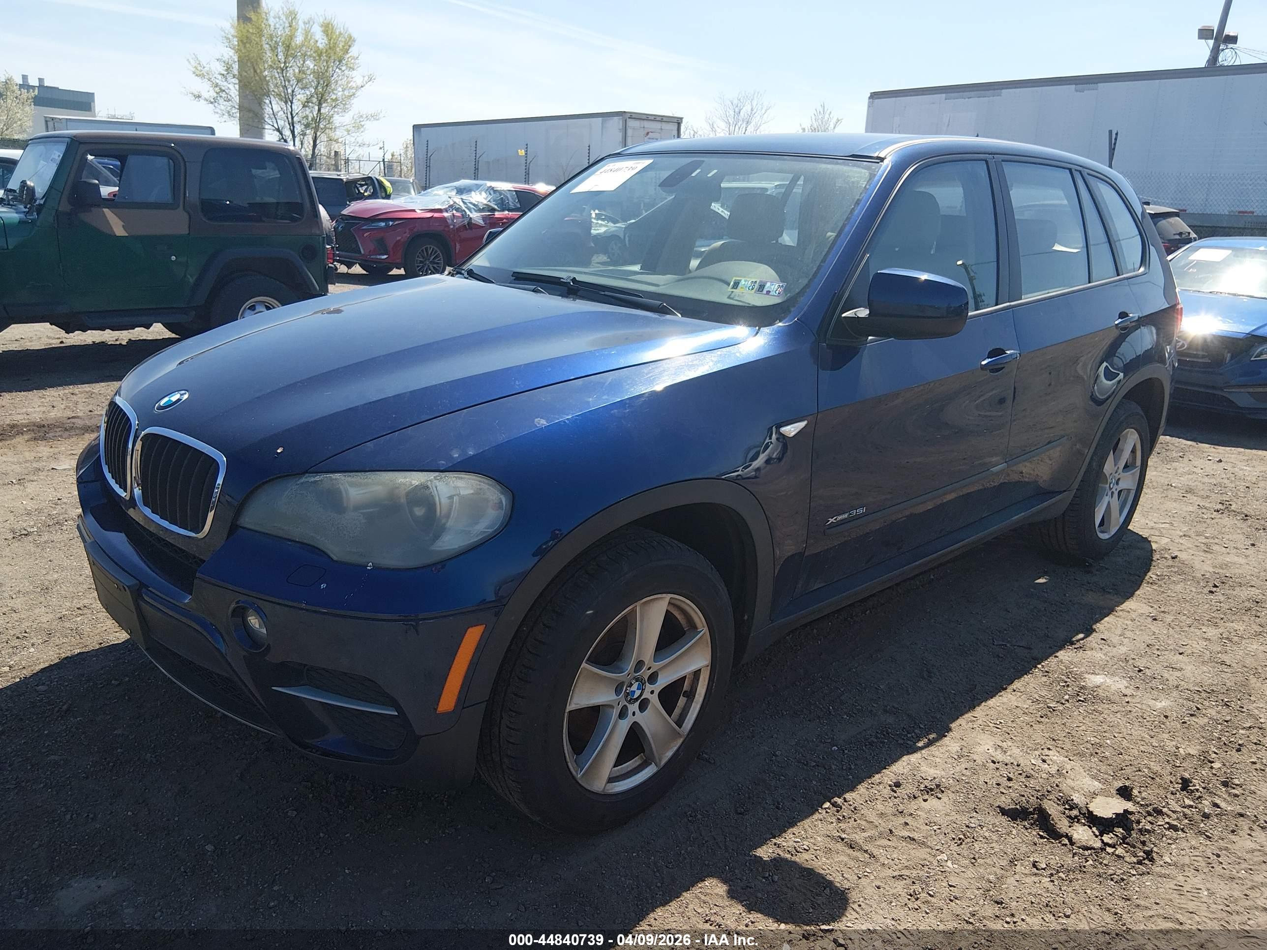 BMW X5 image 2