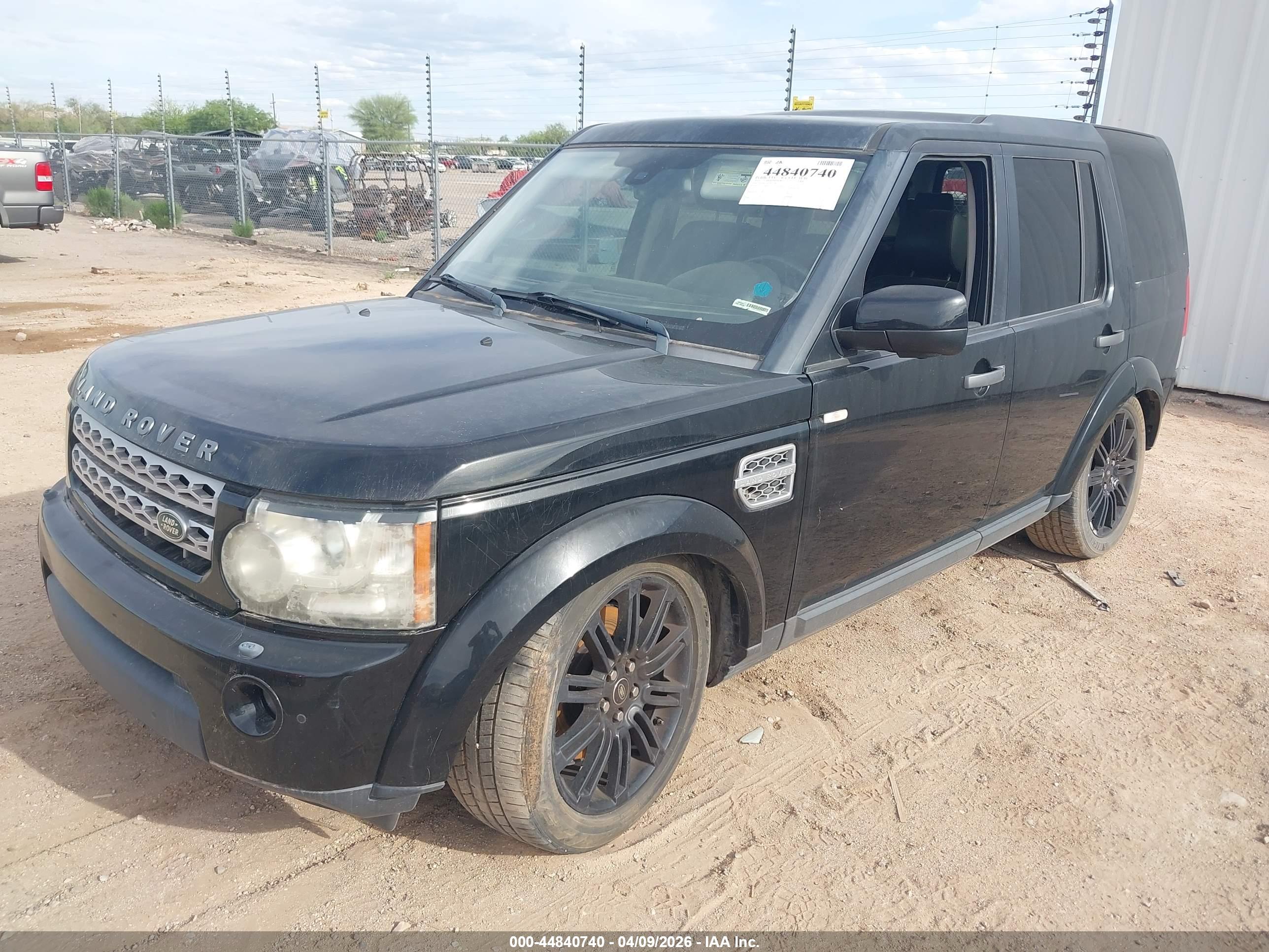 LAND ROVER image 2