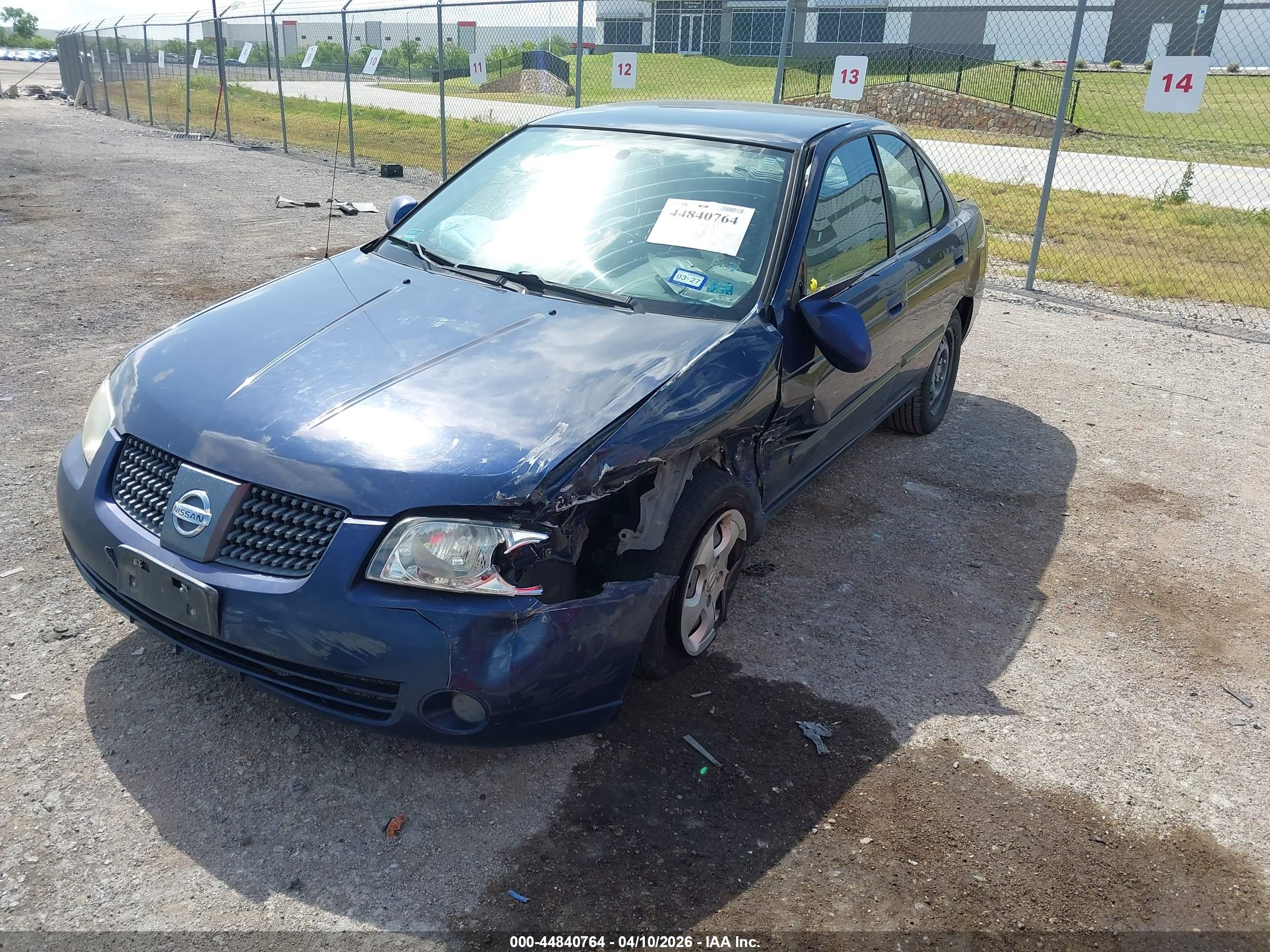 NISSAN SENTRA image 2