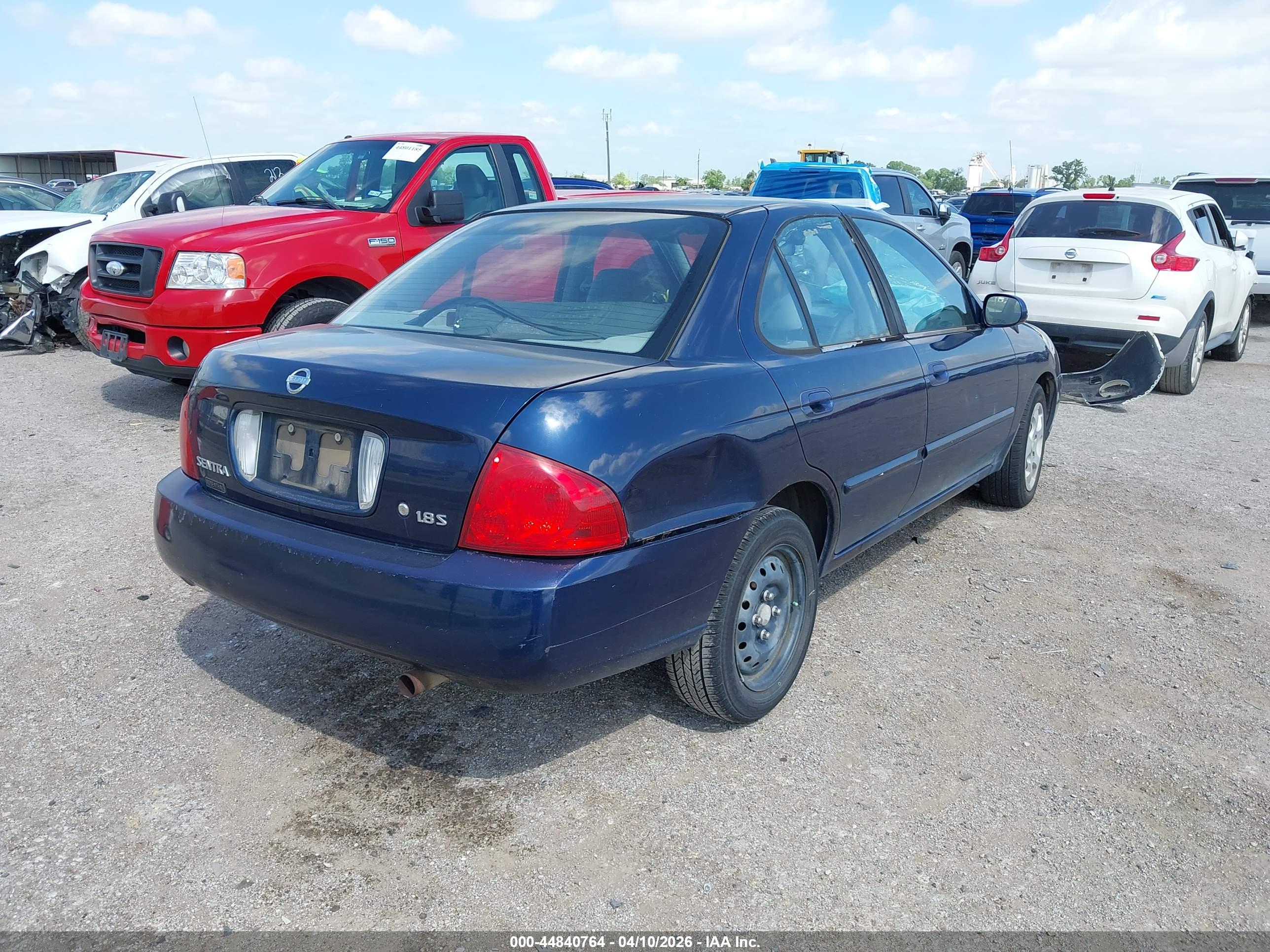 NISSAN SENTRA image 4