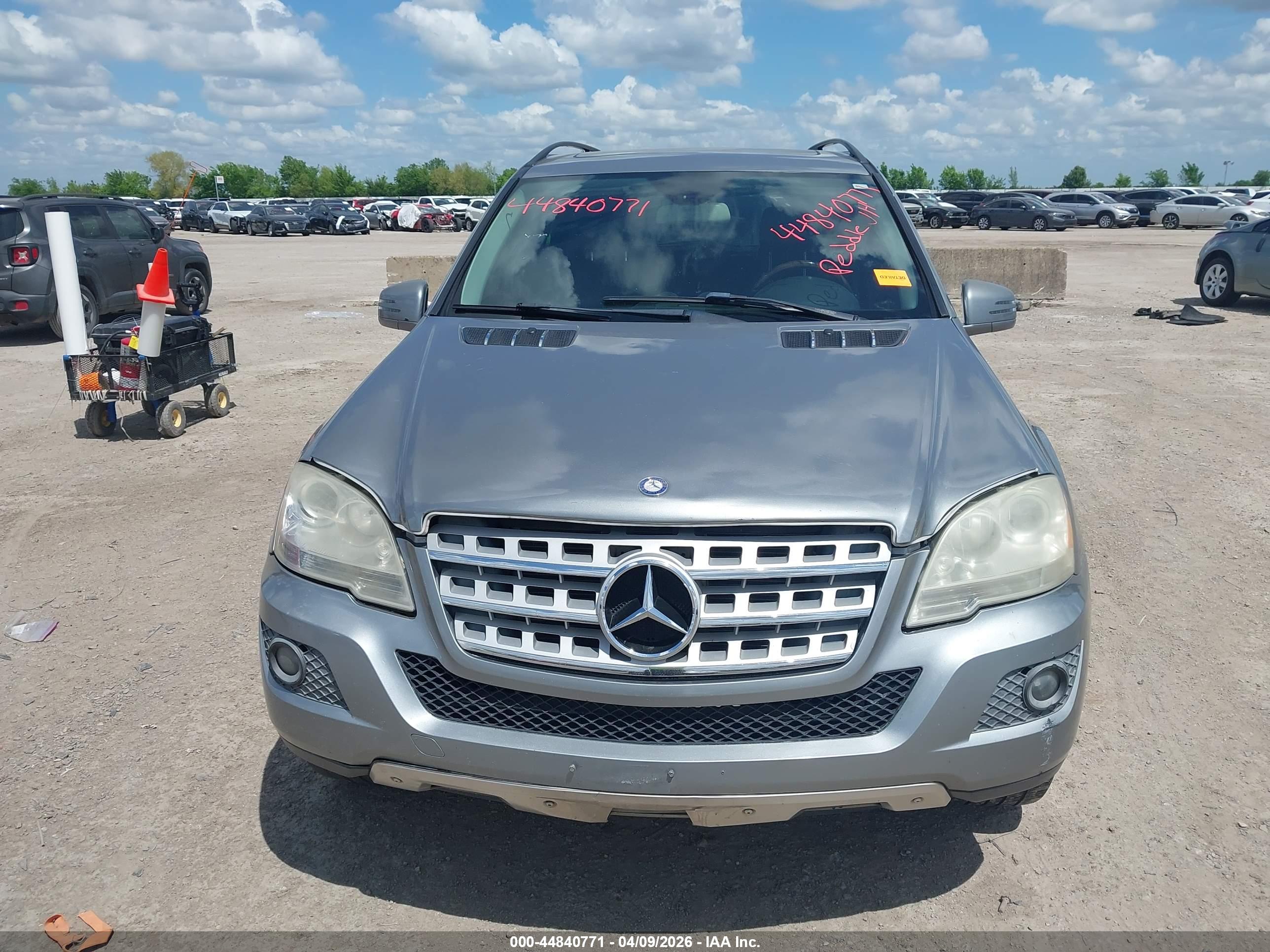 MERCEDES-BENZ ML image 6
