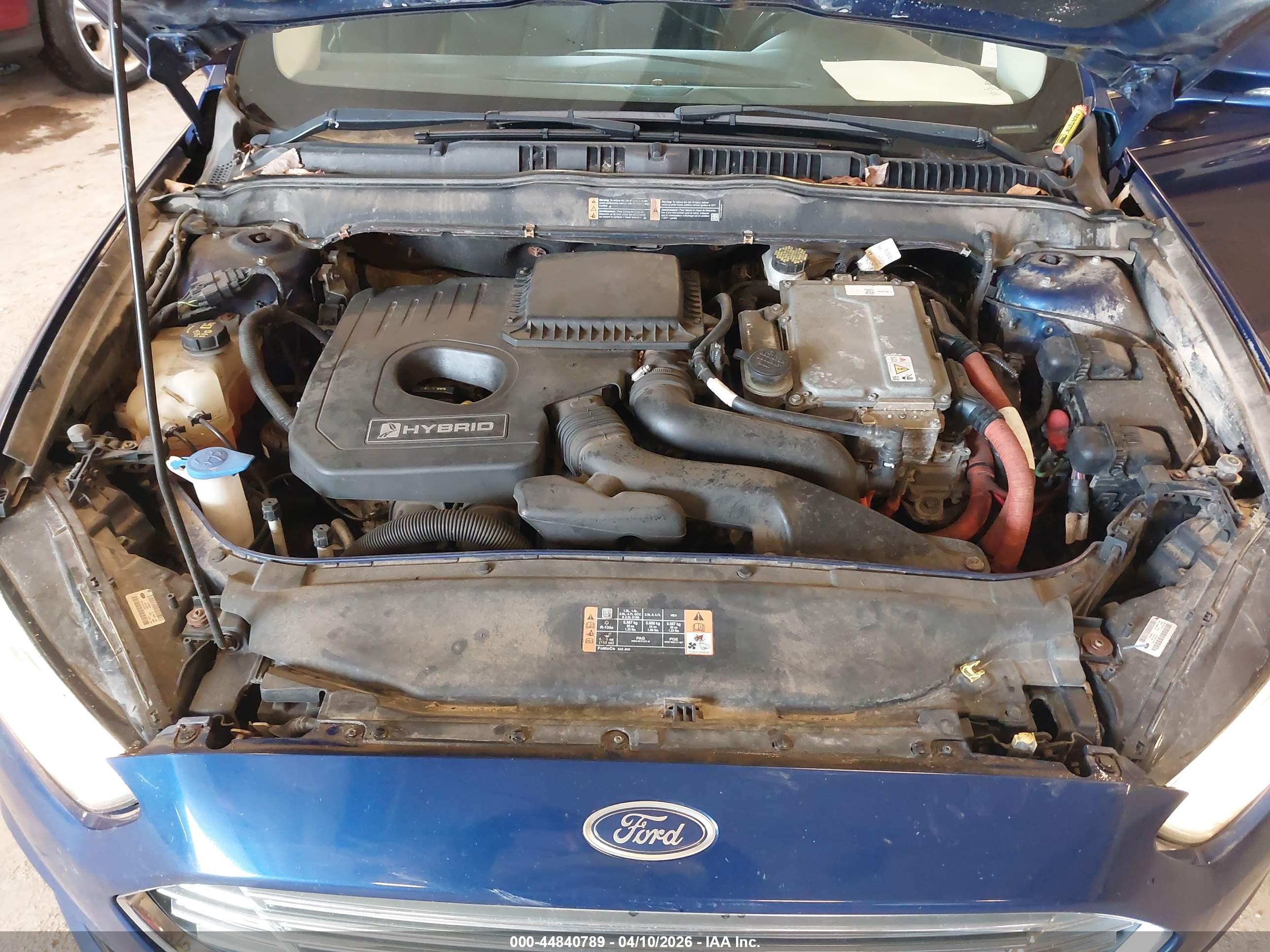 FORD FUSION image 10