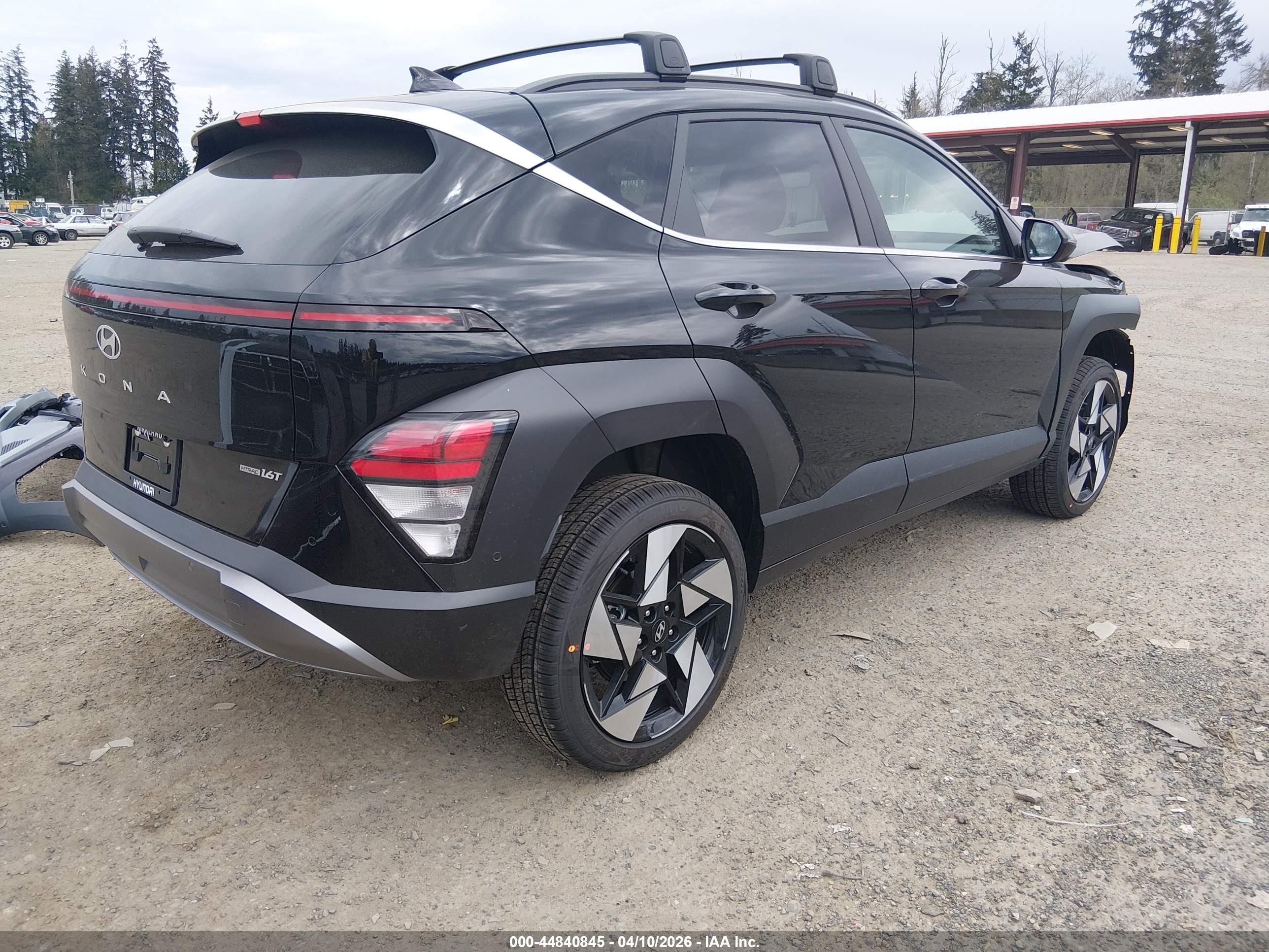 HYUNDAI KONA image 4
