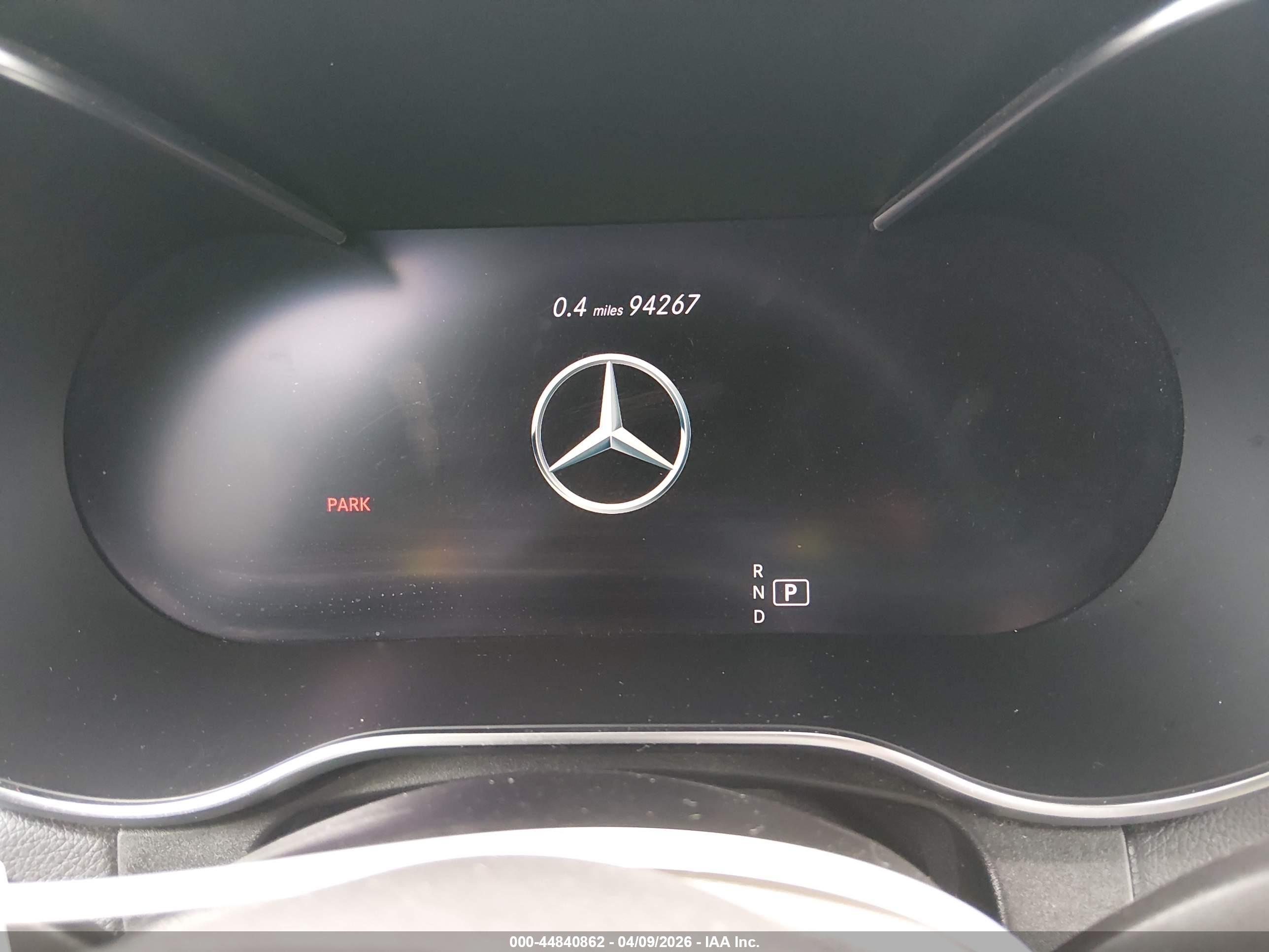 MERCEDES-BENZ GLC image 7