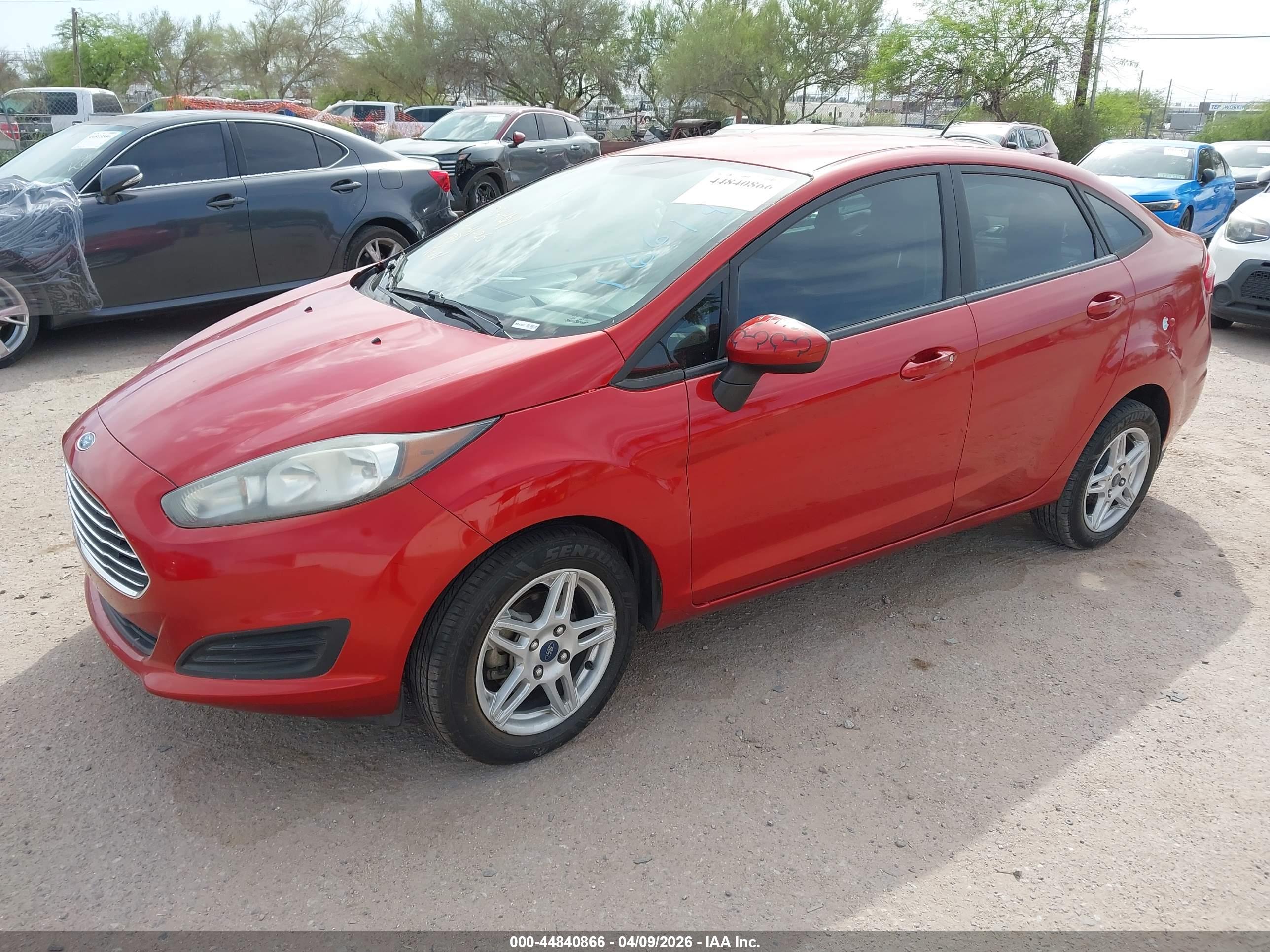 FORD FIESTA image 2