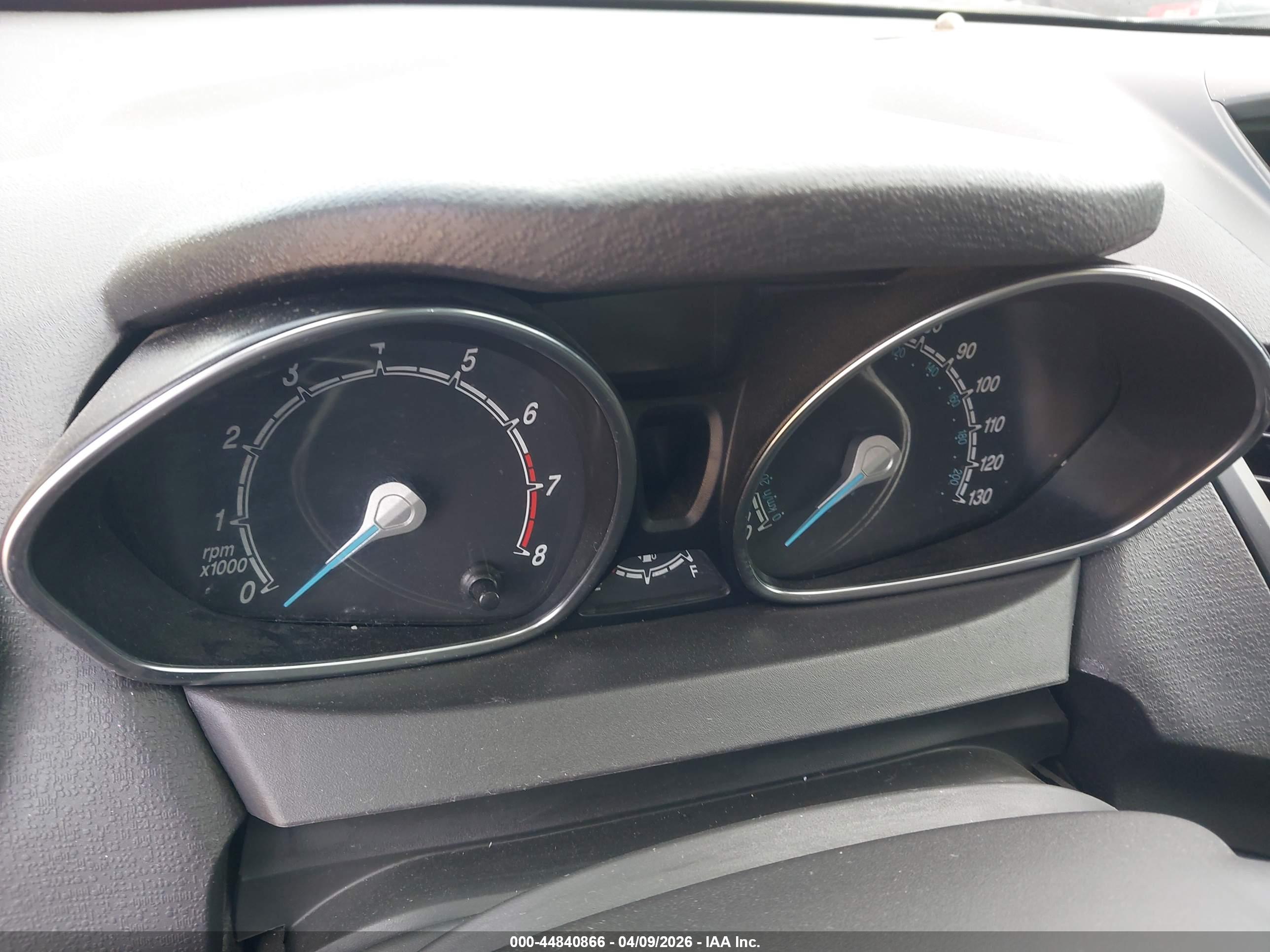 FORD FIESTA image 7