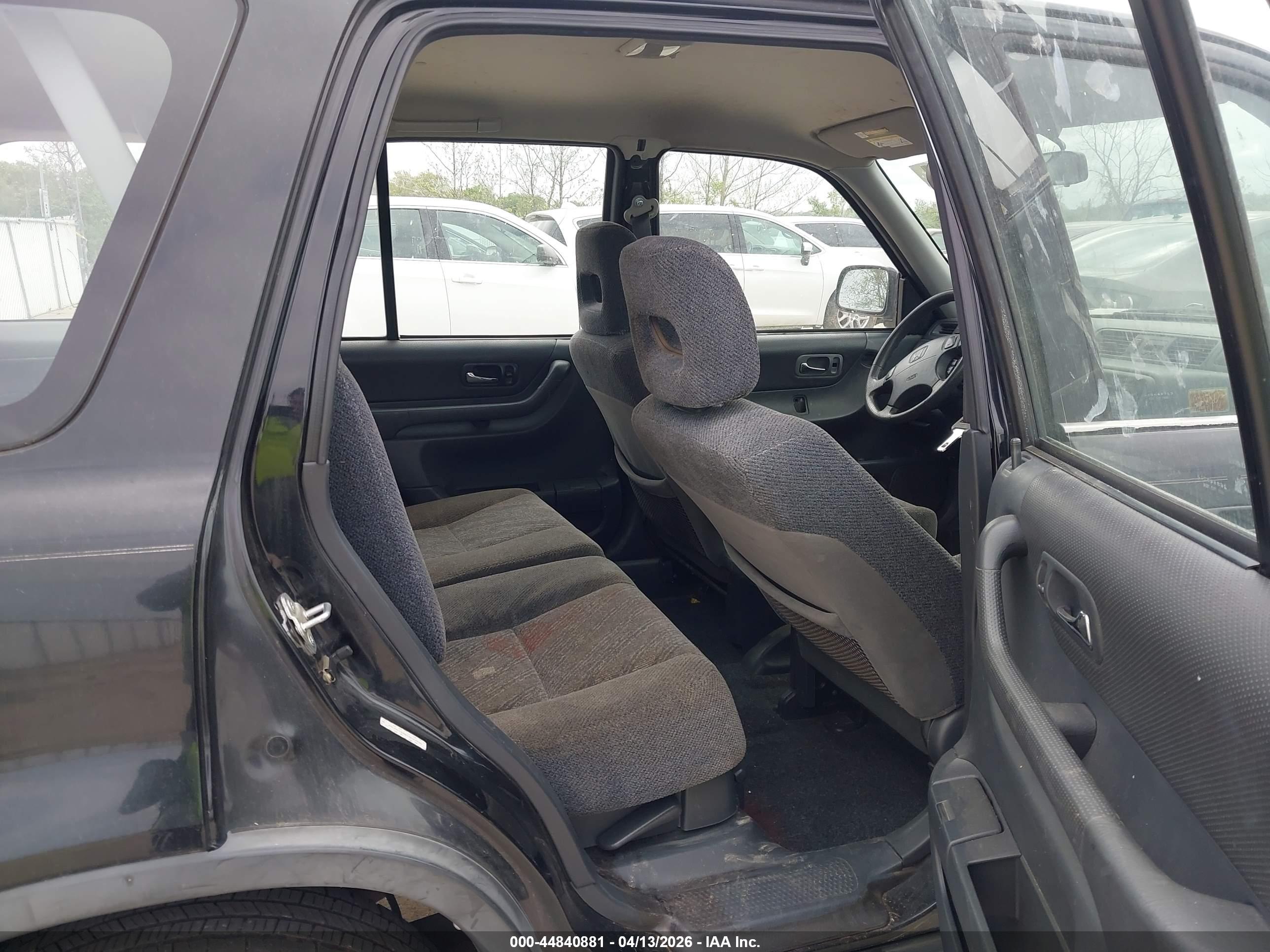 HONDA CR-V image 8