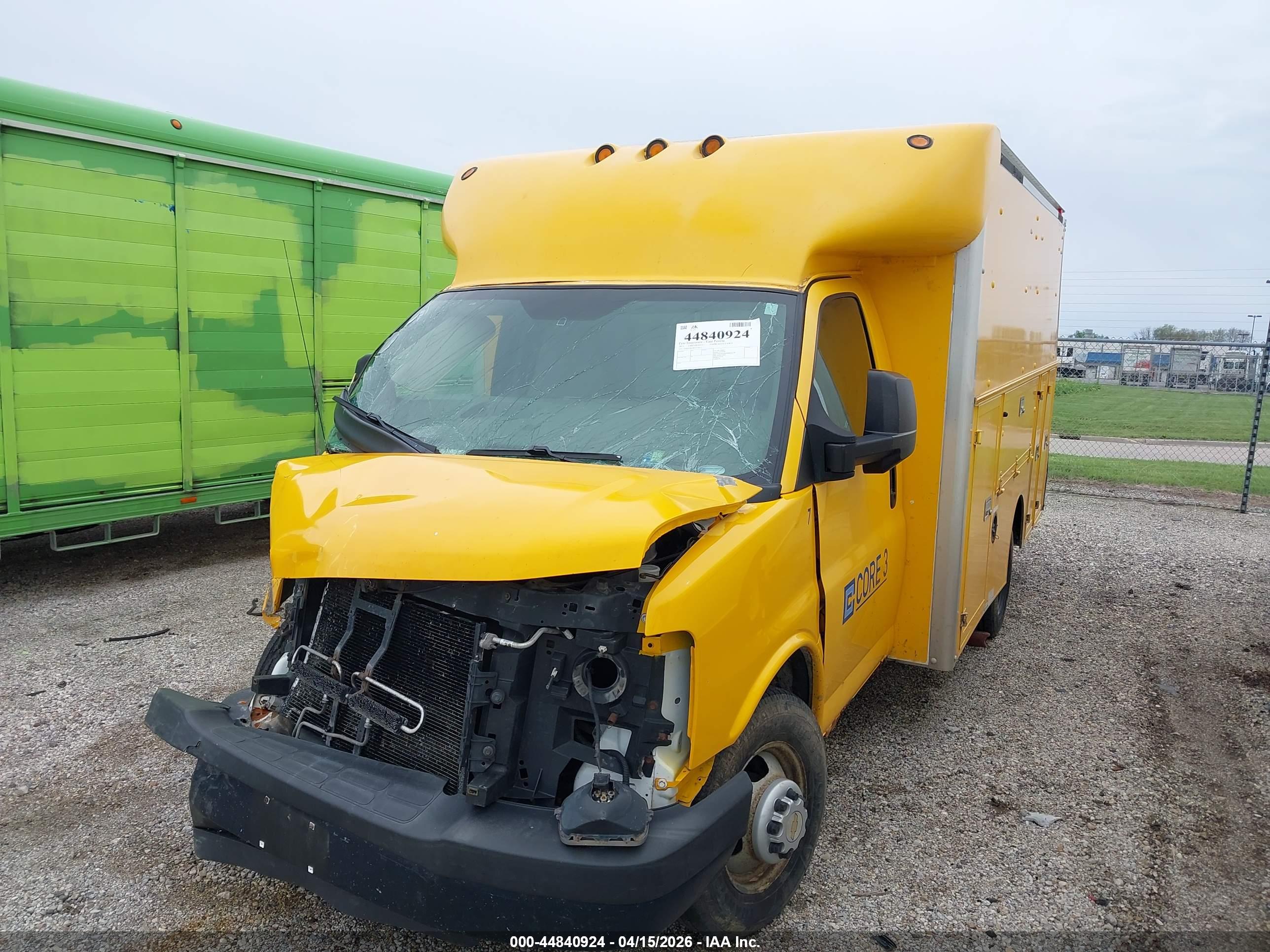 CHEVROLET EXPRESS image 2