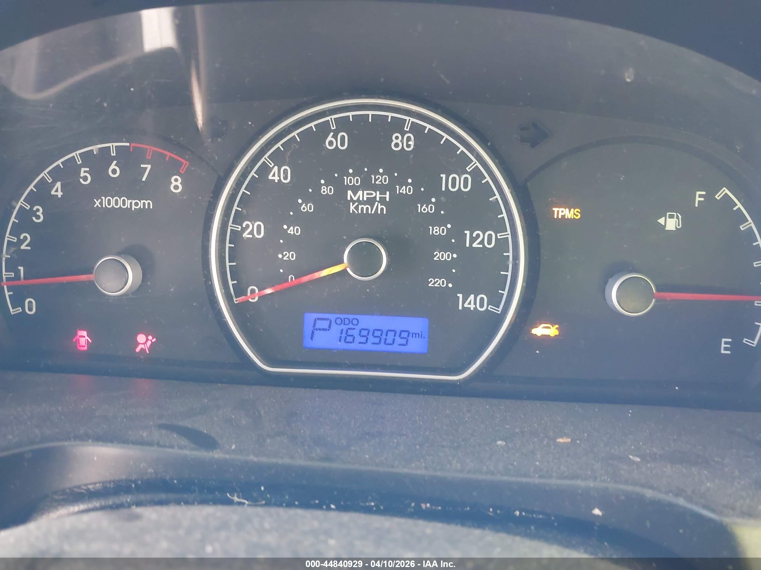 HYUNDAI ELANTRA image 7