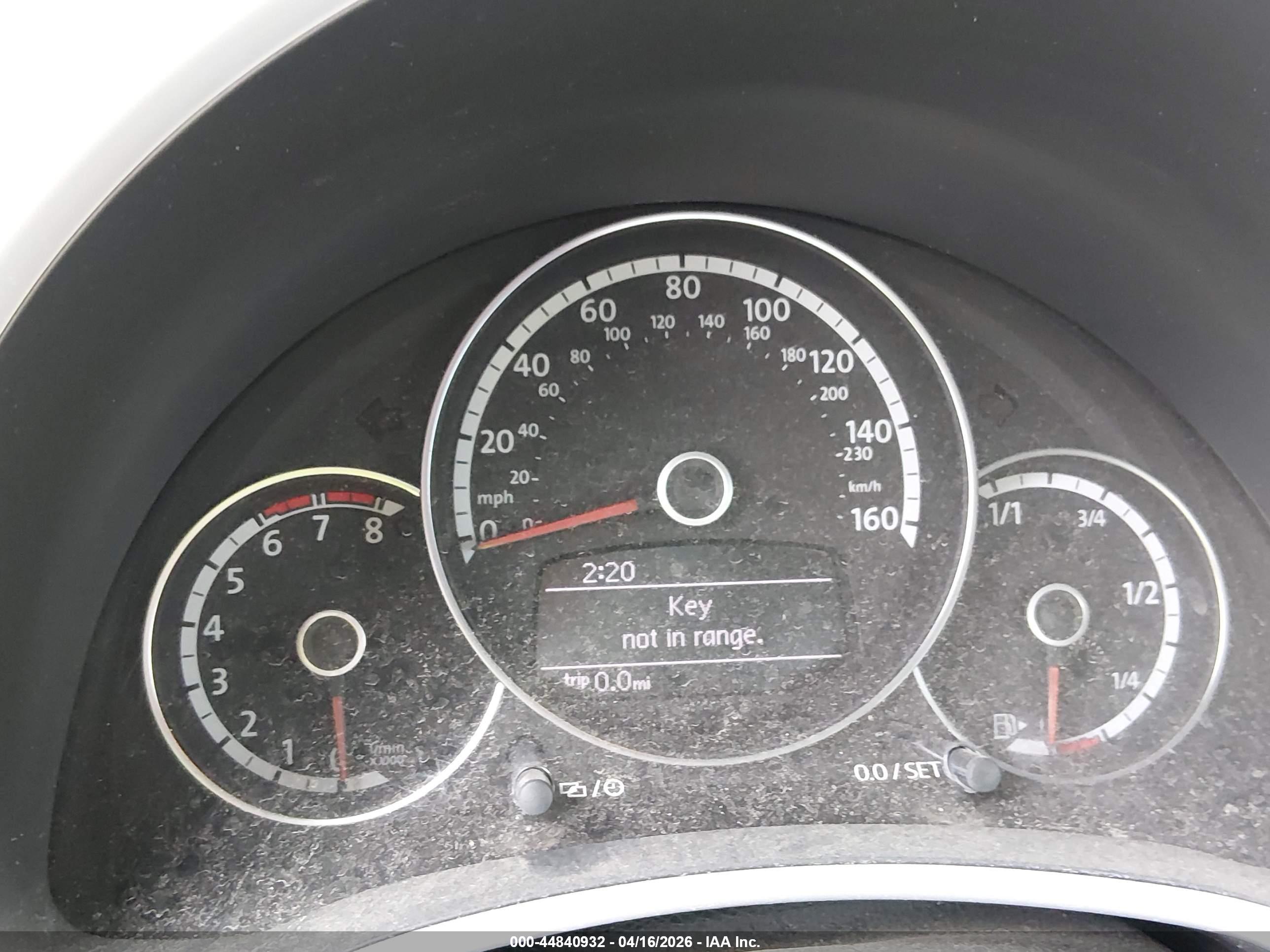 VOLKSWAGEN BEETLE image 7