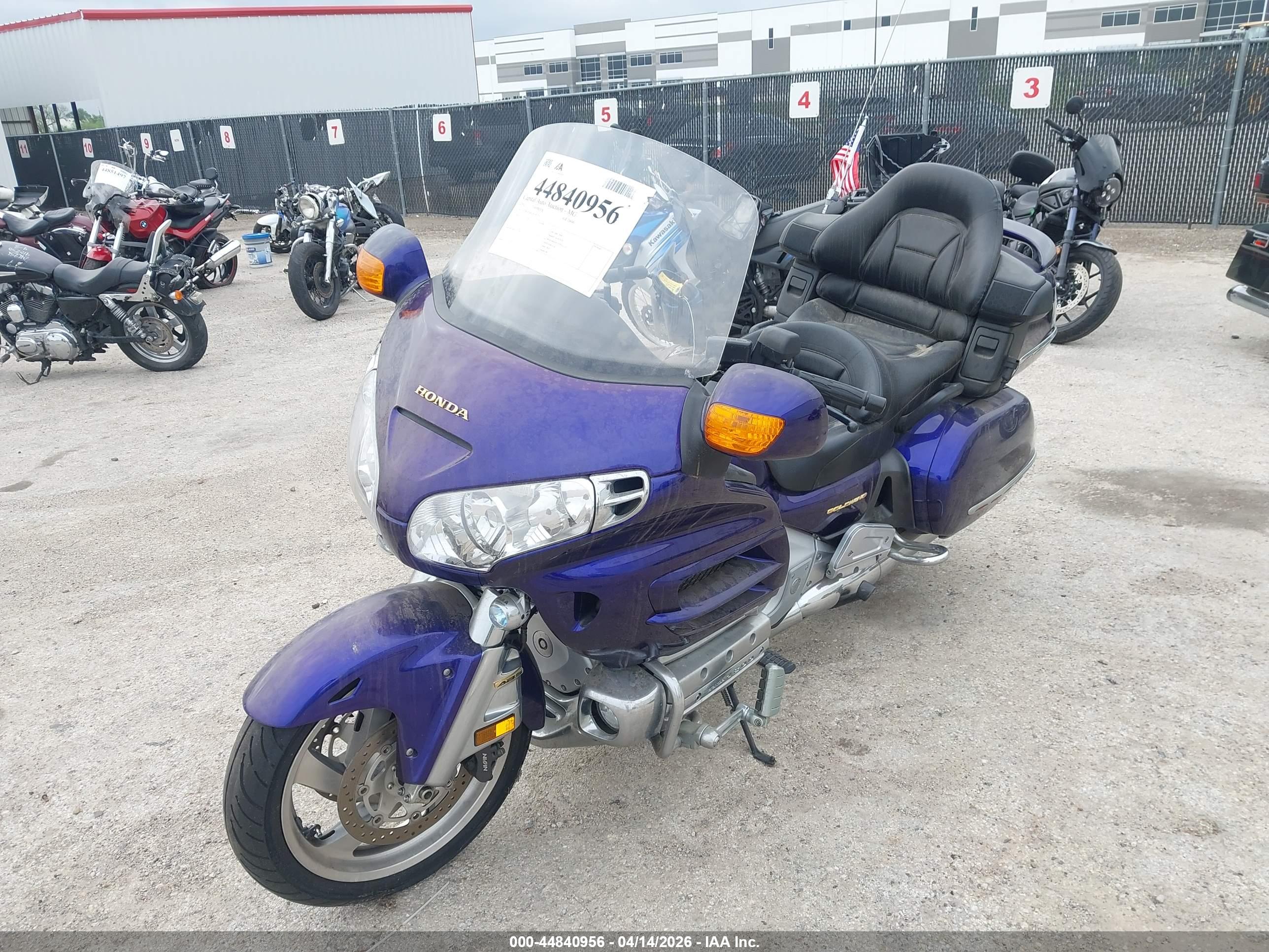 HONDA GL1800 image 2