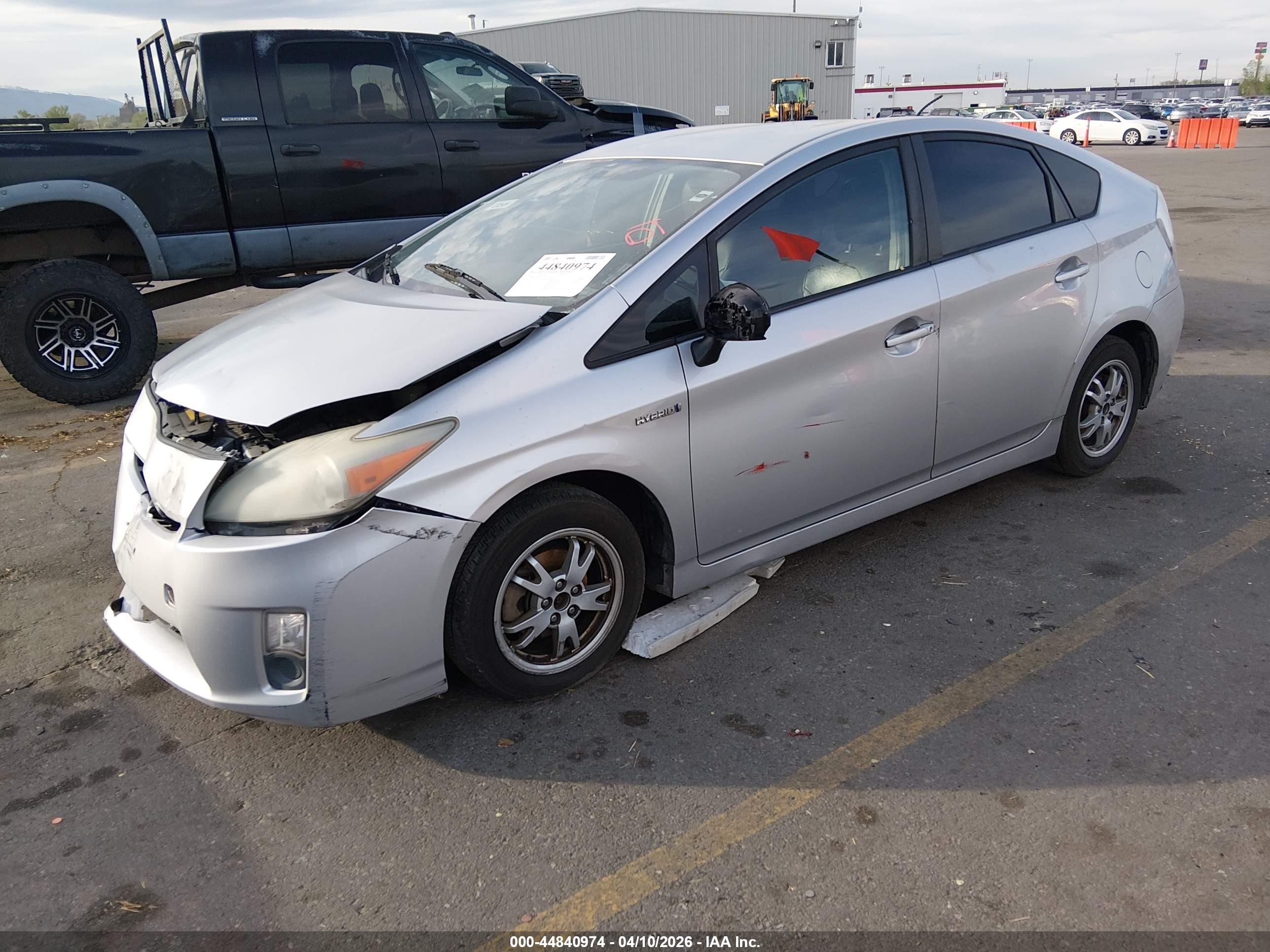 TOYOTA PRIUS image 2