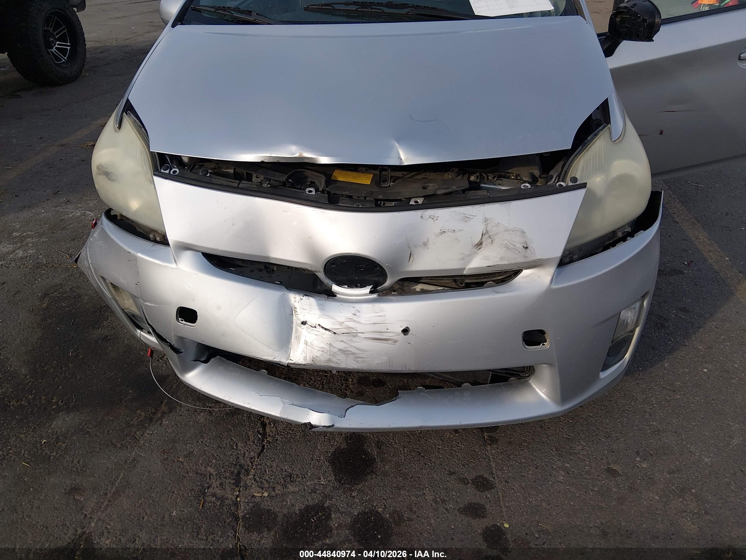 TOYOTA PRIUS image 6