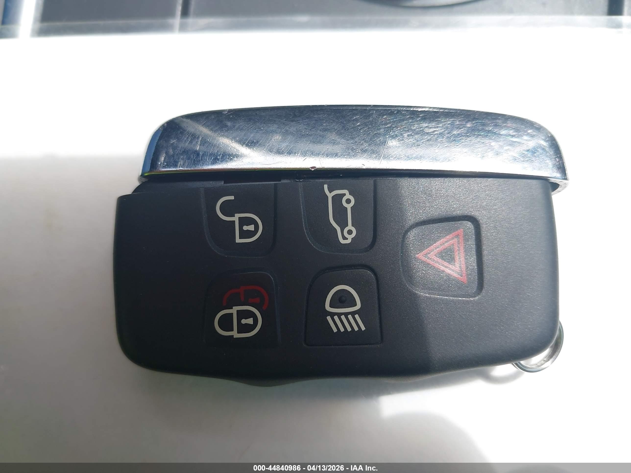LAND ROVER image 11