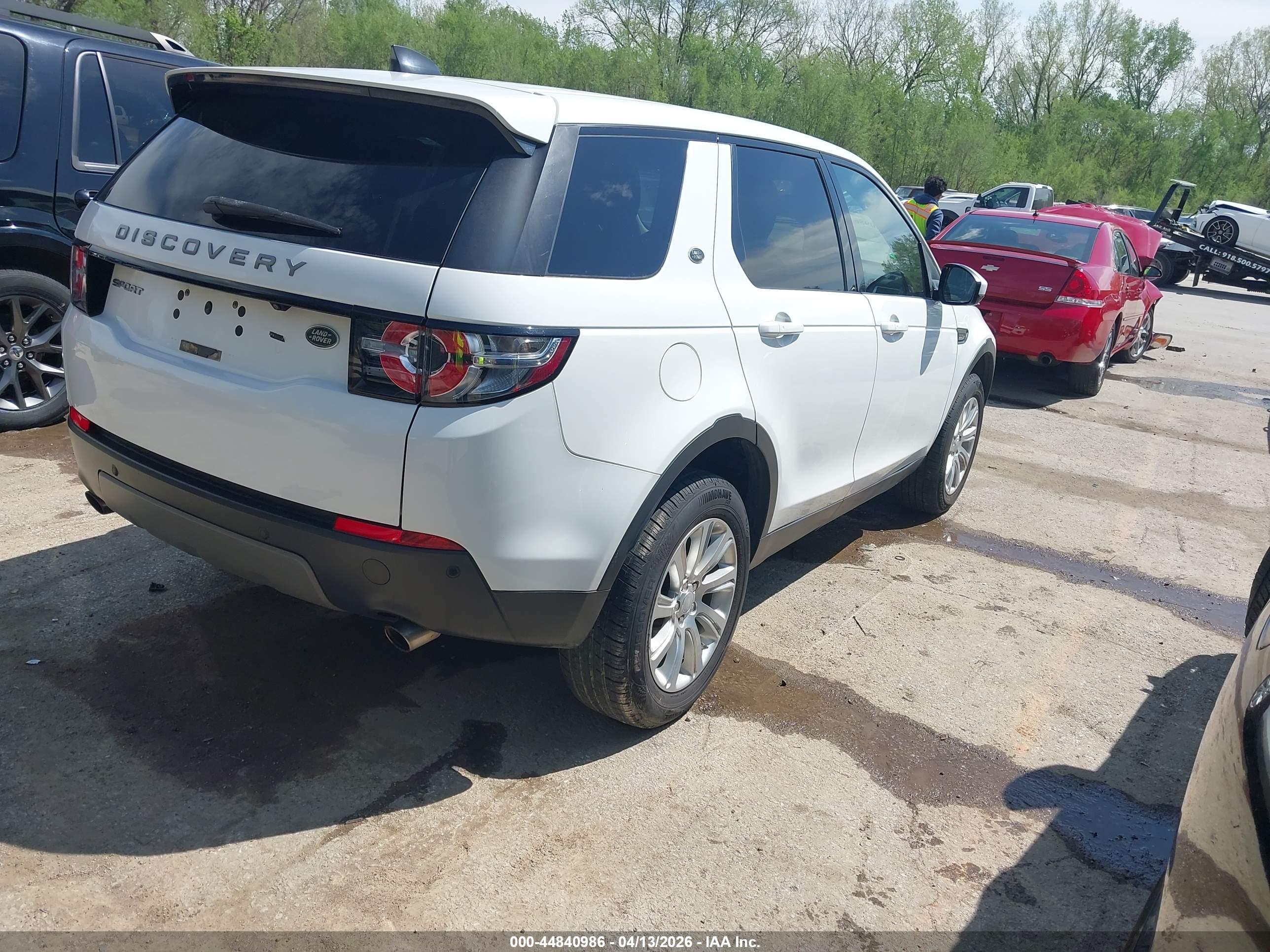 LAND ROVER image 4