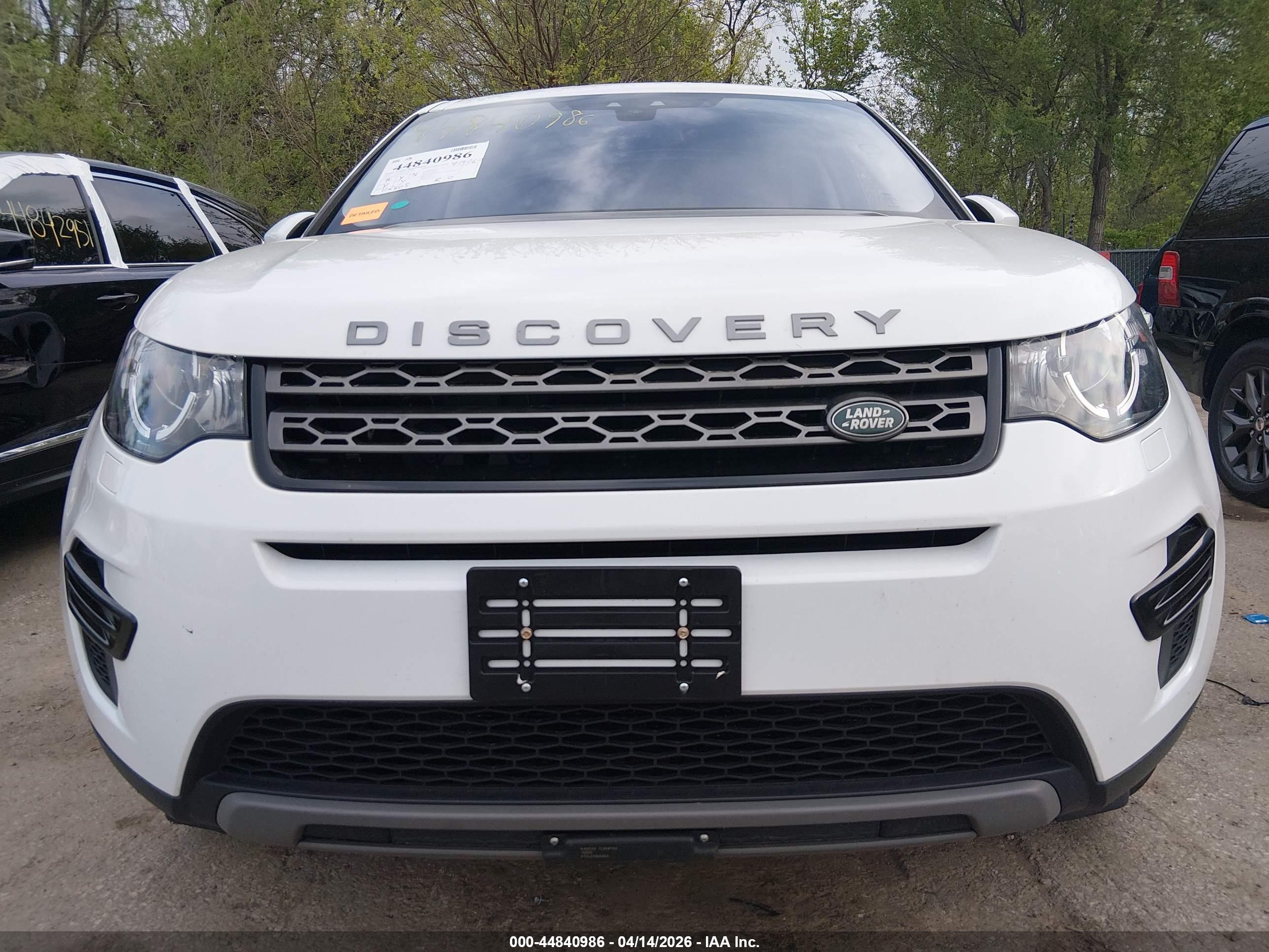 LAND ROVER image 6