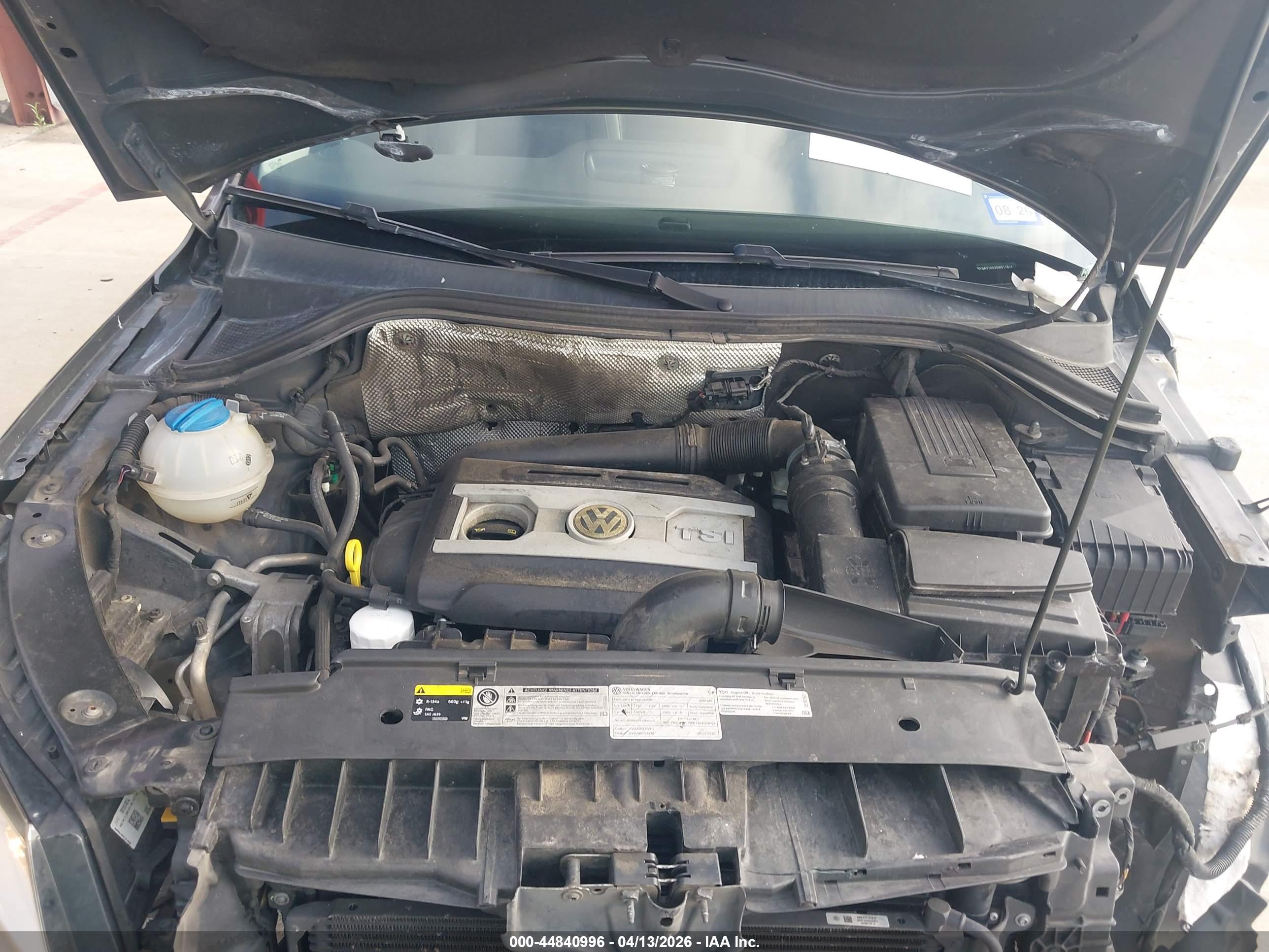 VOLKSWAGEN TIGUAN image 10
