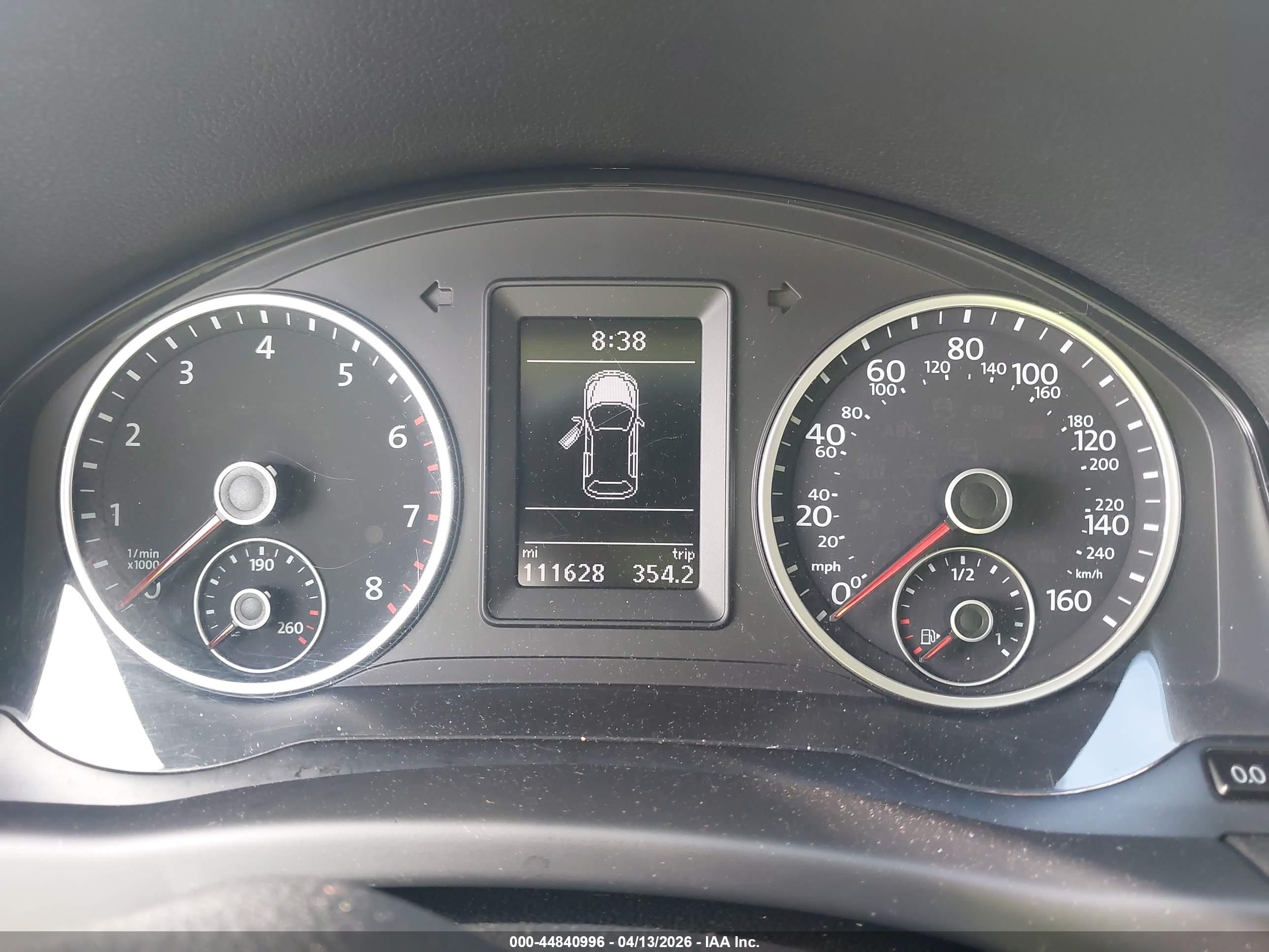 VOLKSWAGEN TIGUAN image 7