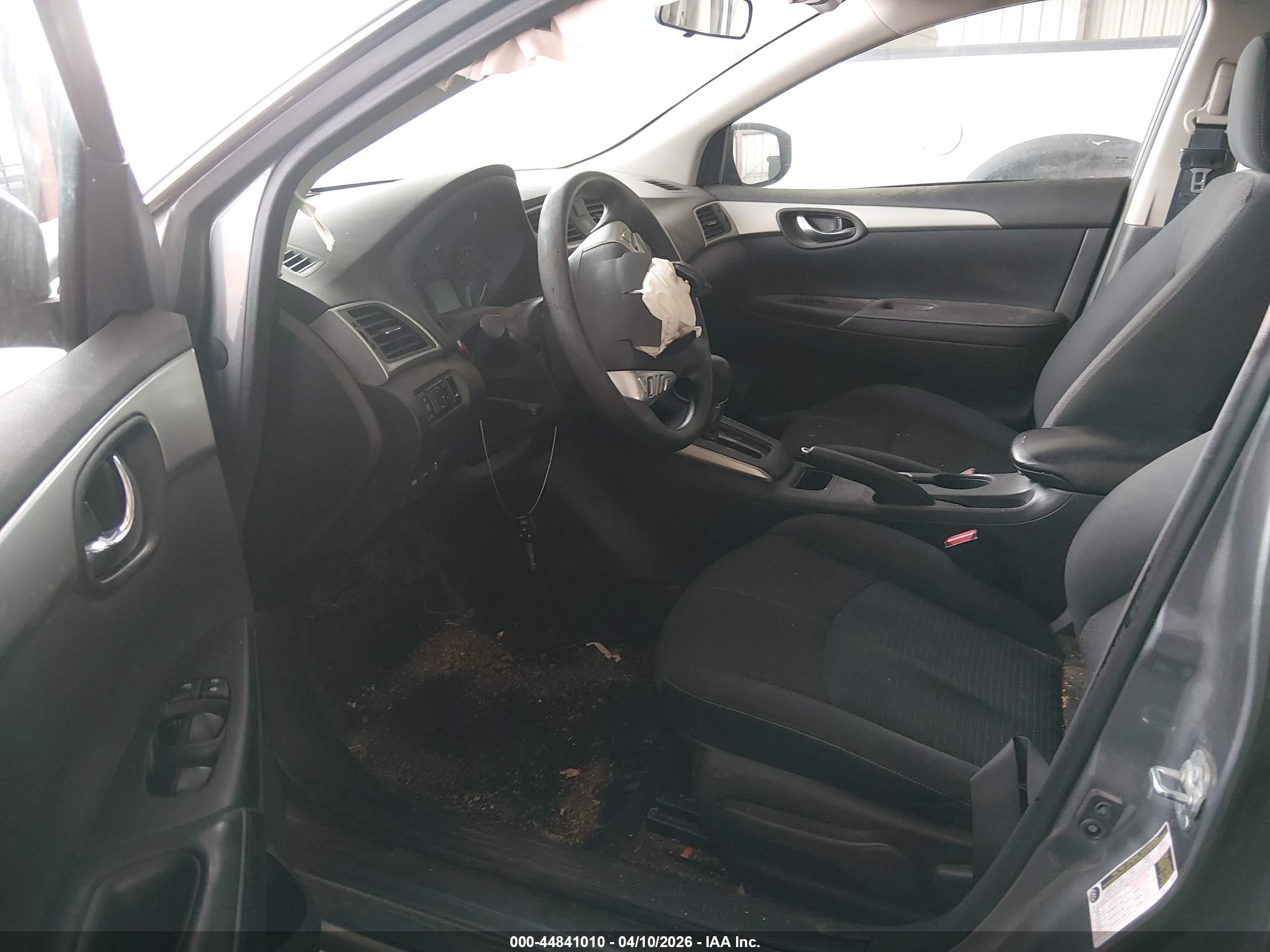 NISSAN SENTRA image 5