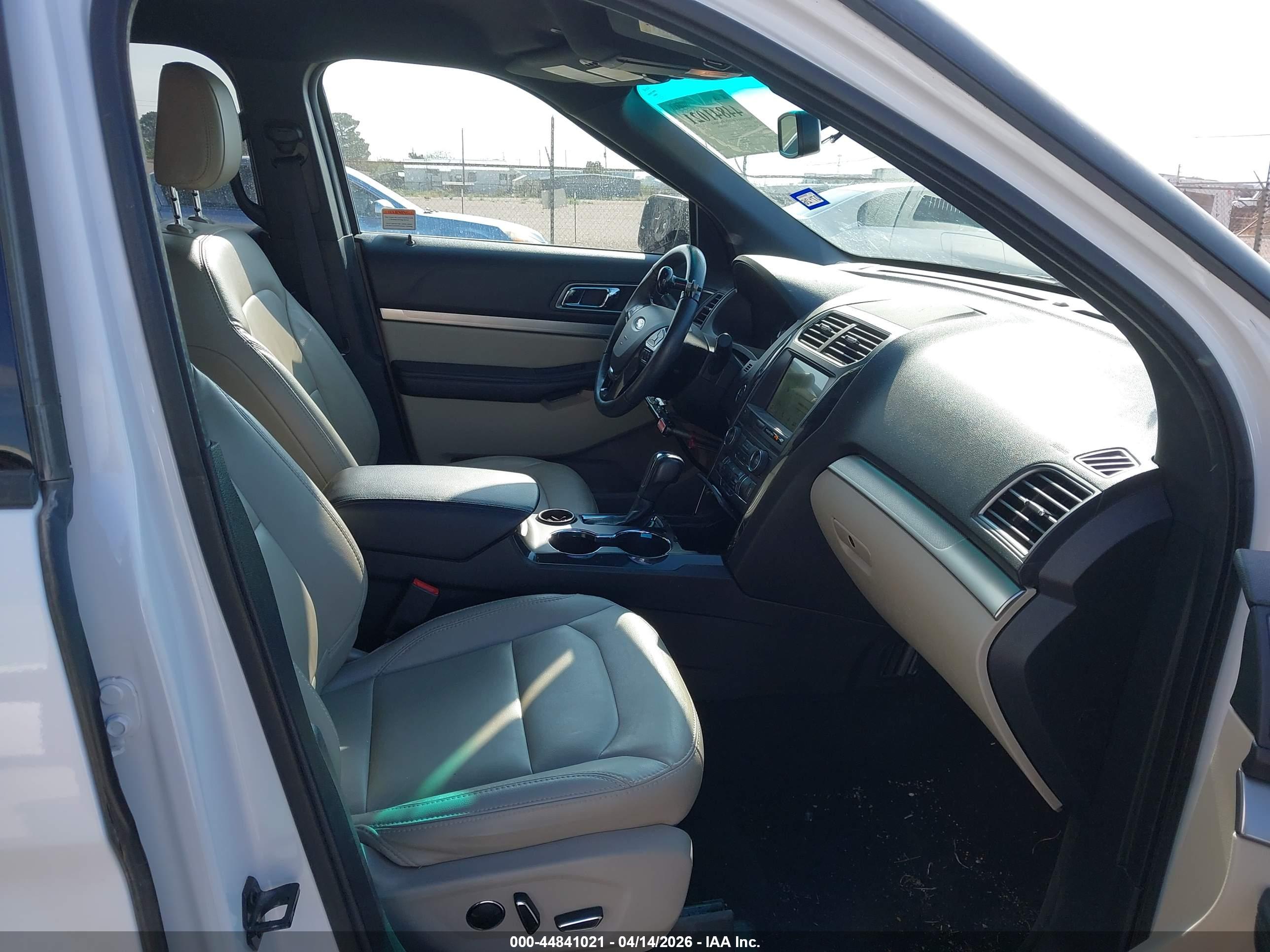FORD EXPLORER image 5