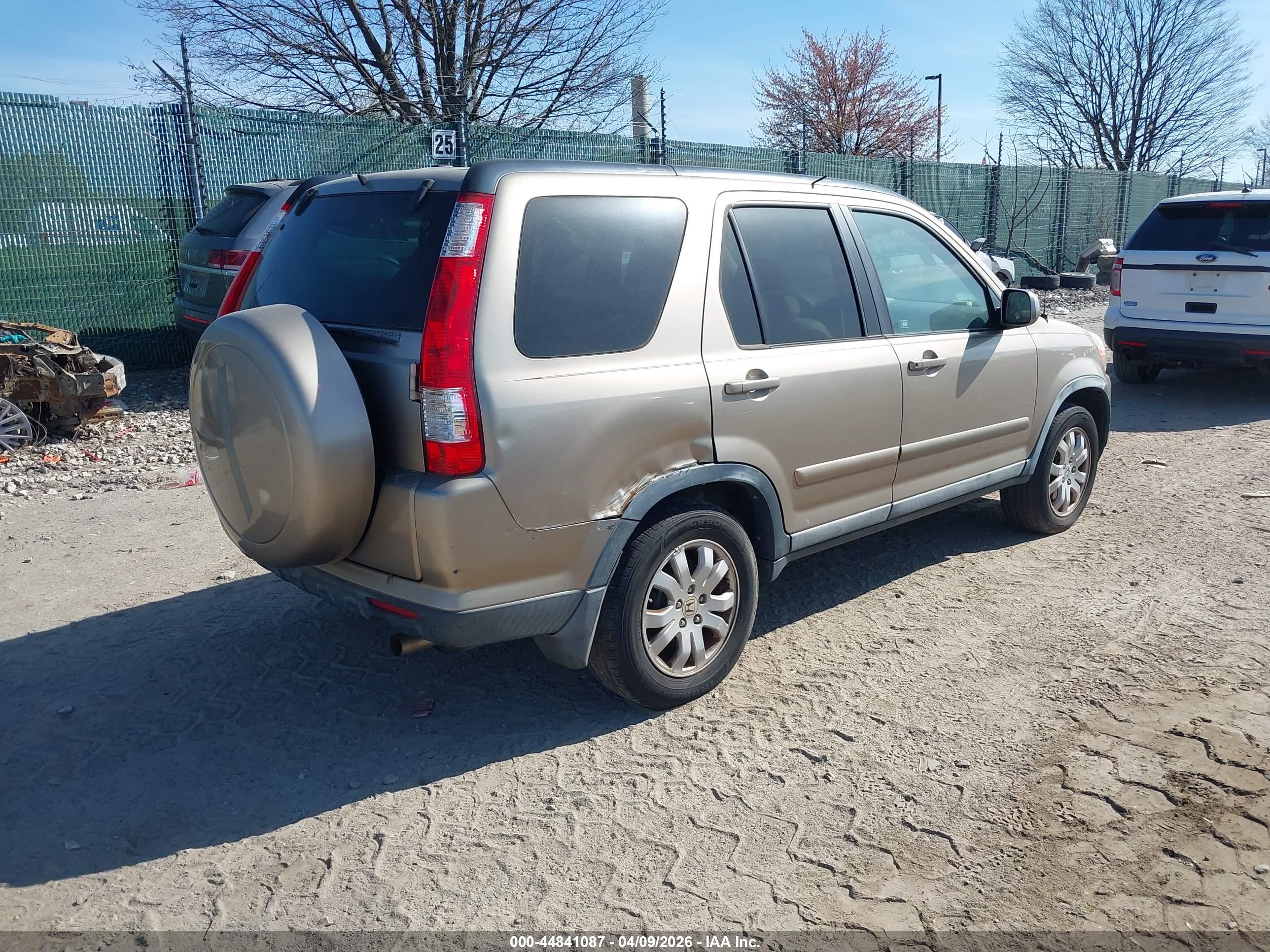 HONDA CR-V image 4