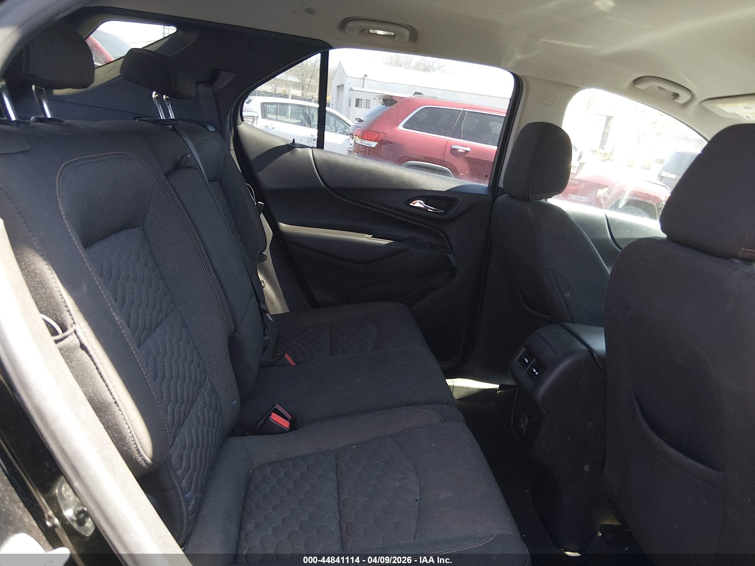 CHEVROLET EQUINOX image 8