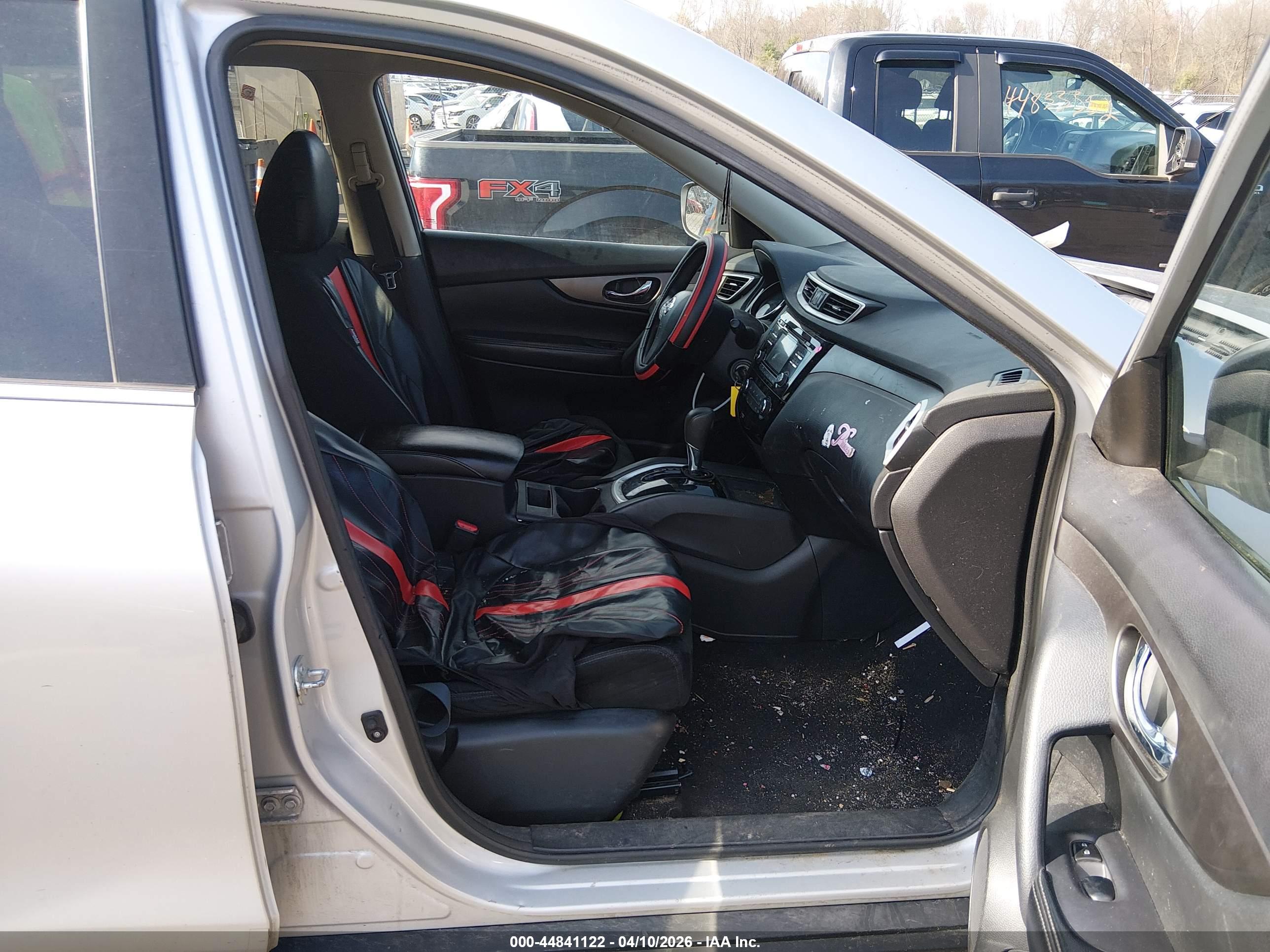 NISSAN ROGUE image 5