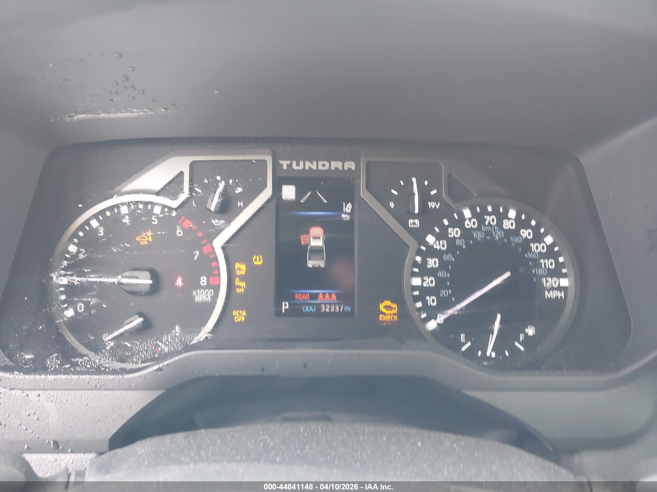 TOYOTA TUNDRA image 7