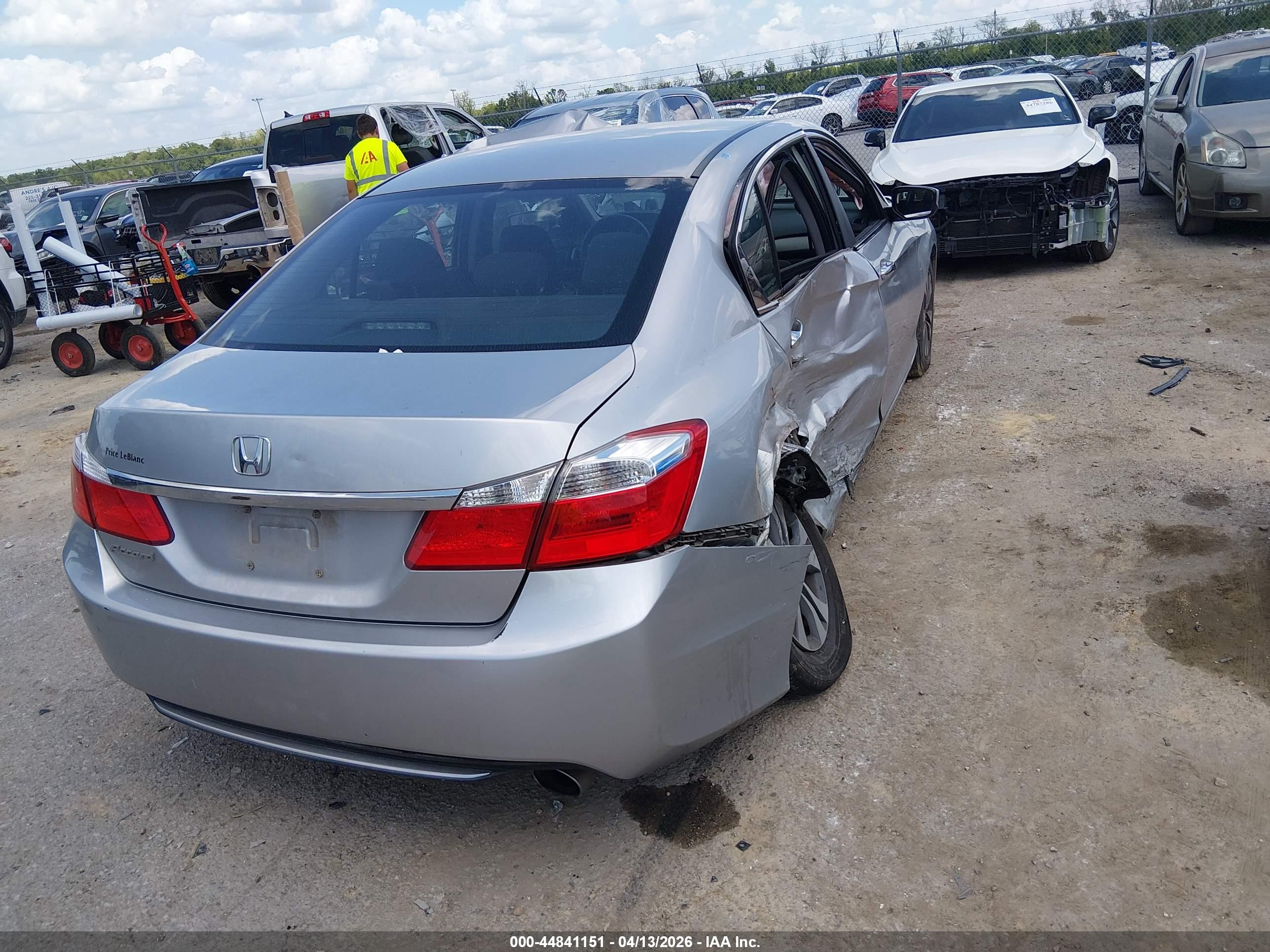 HONDA ACCORD image 4