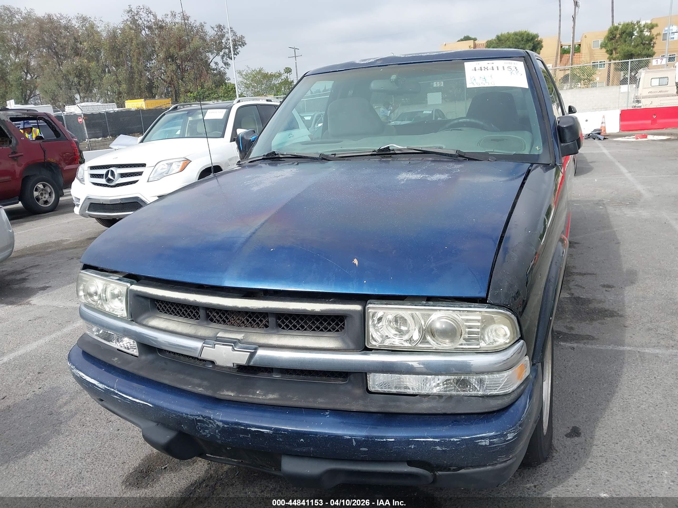 CHEVROLET S-10 image 6