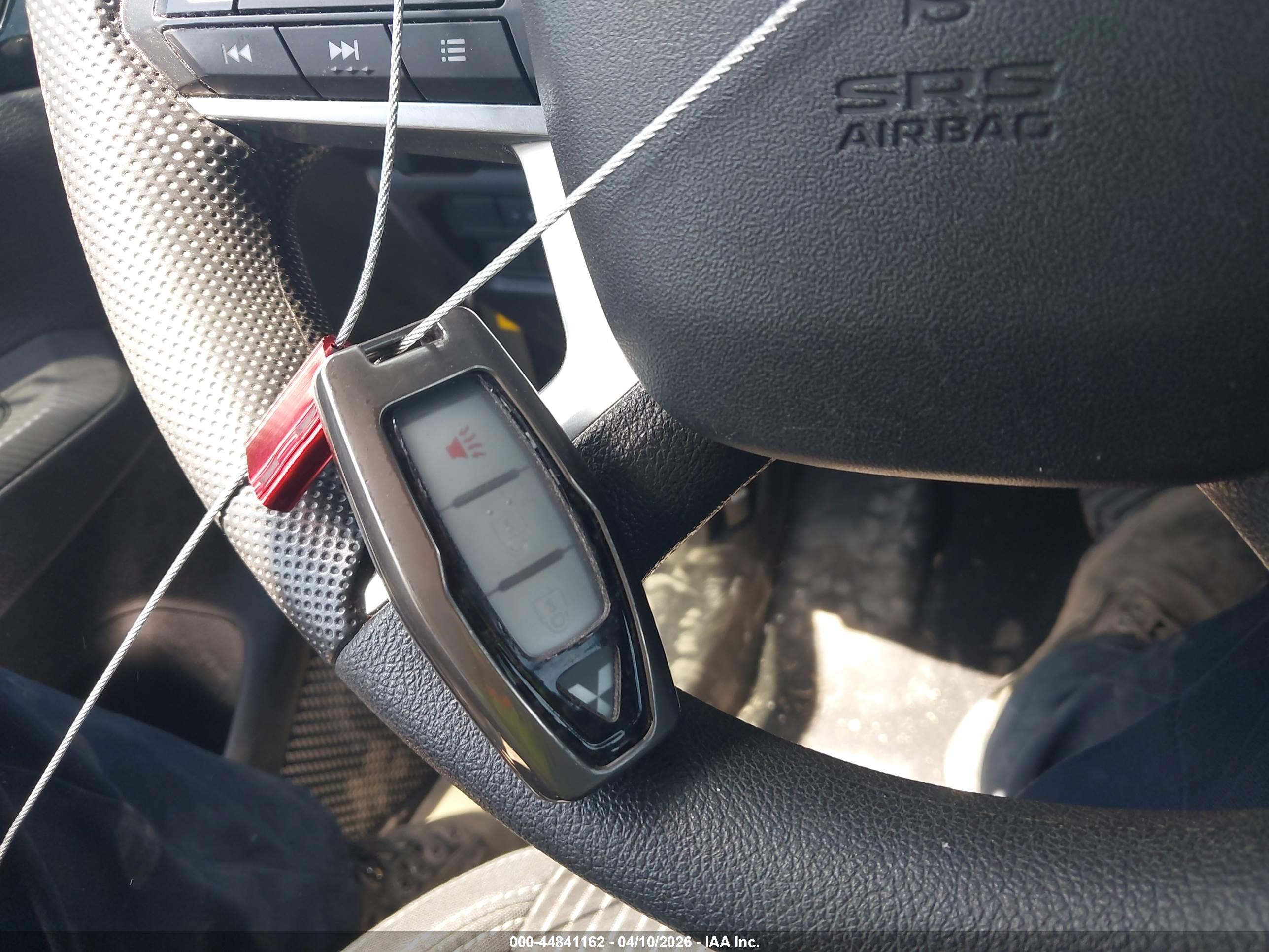 MITSUBISHI OUTLANDER image 11