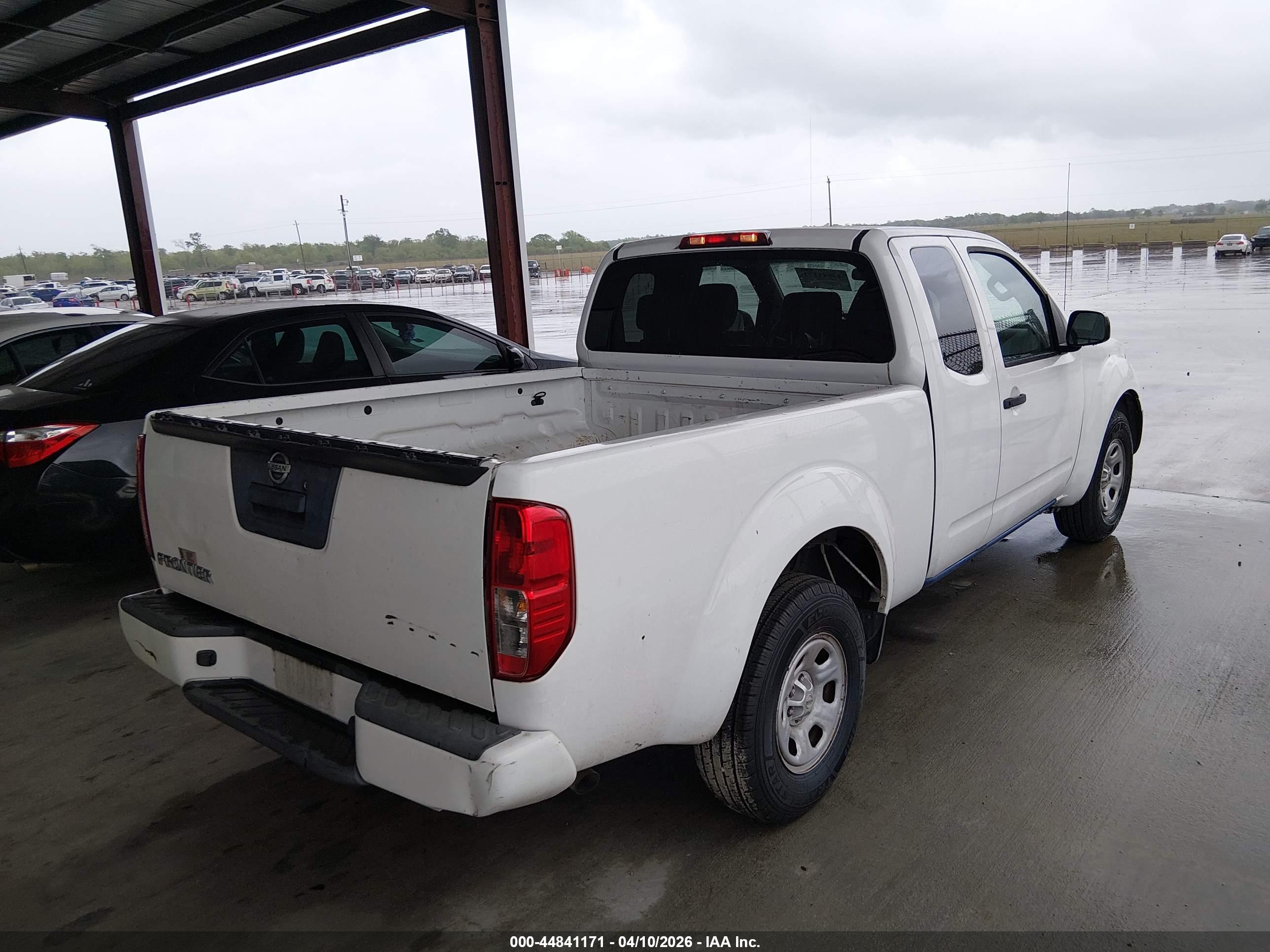 NISSAN FRONTIER image 4