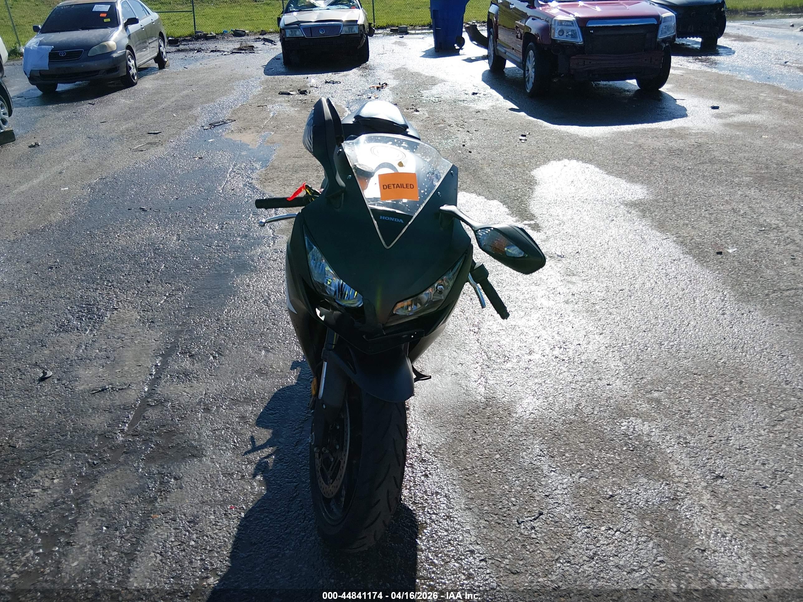 HONDA CBR1000 image 5