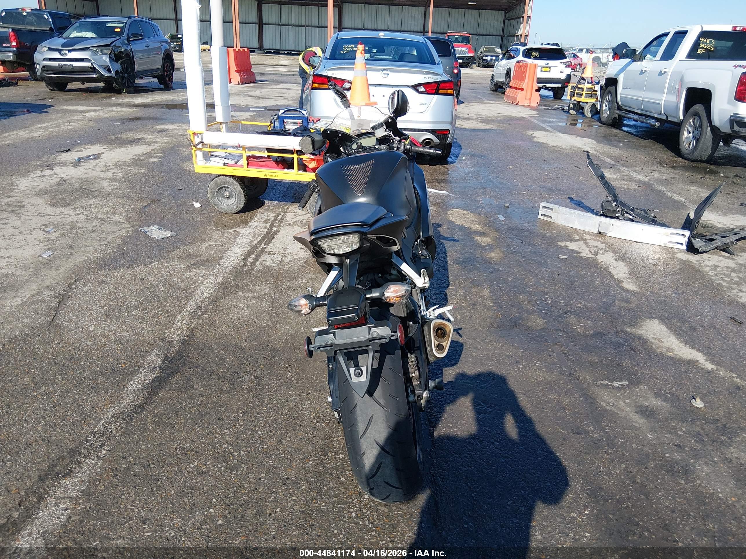 HONDA CBR1000 image 6