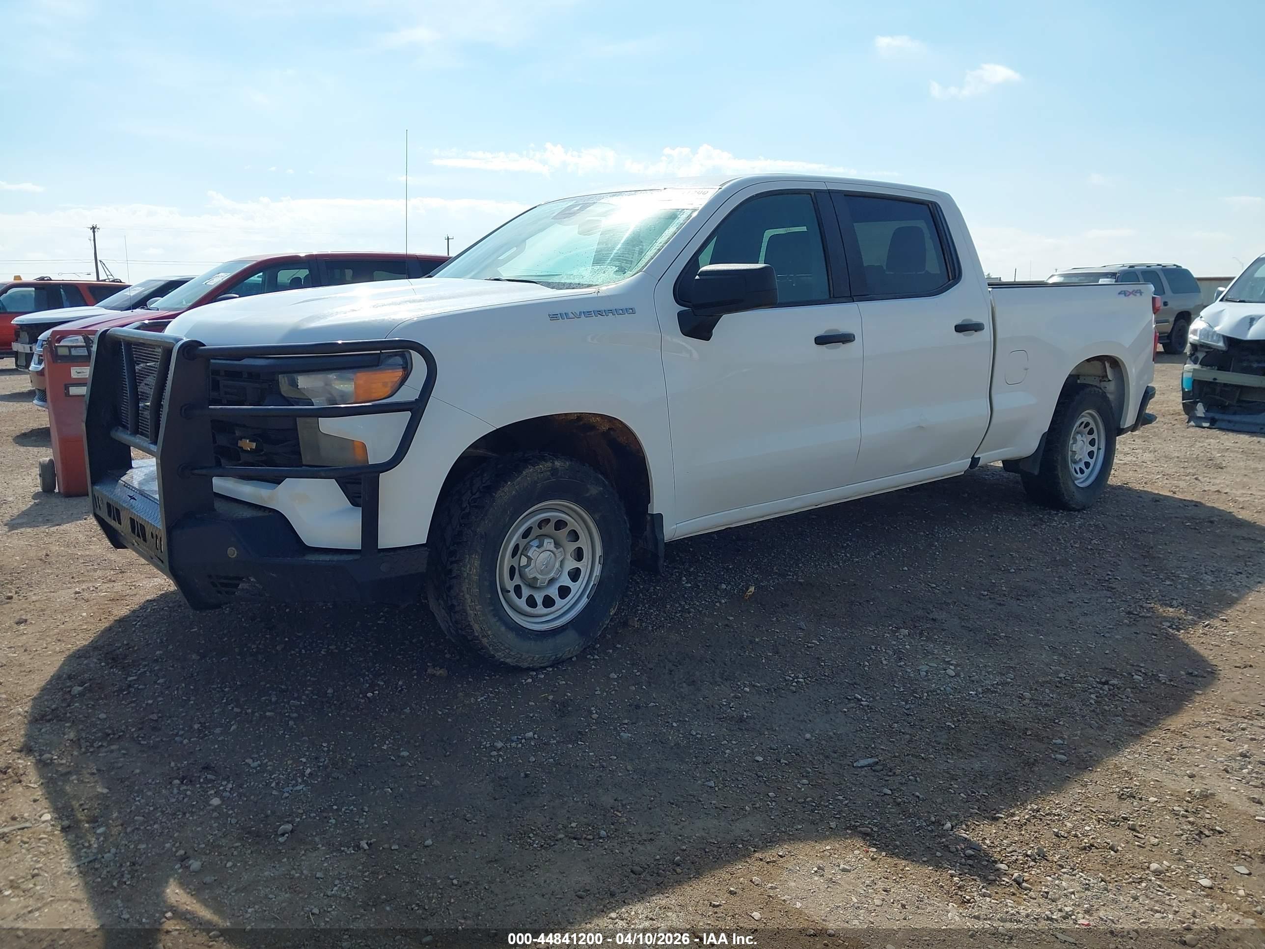 CHEVROLET SILVERADO image 2