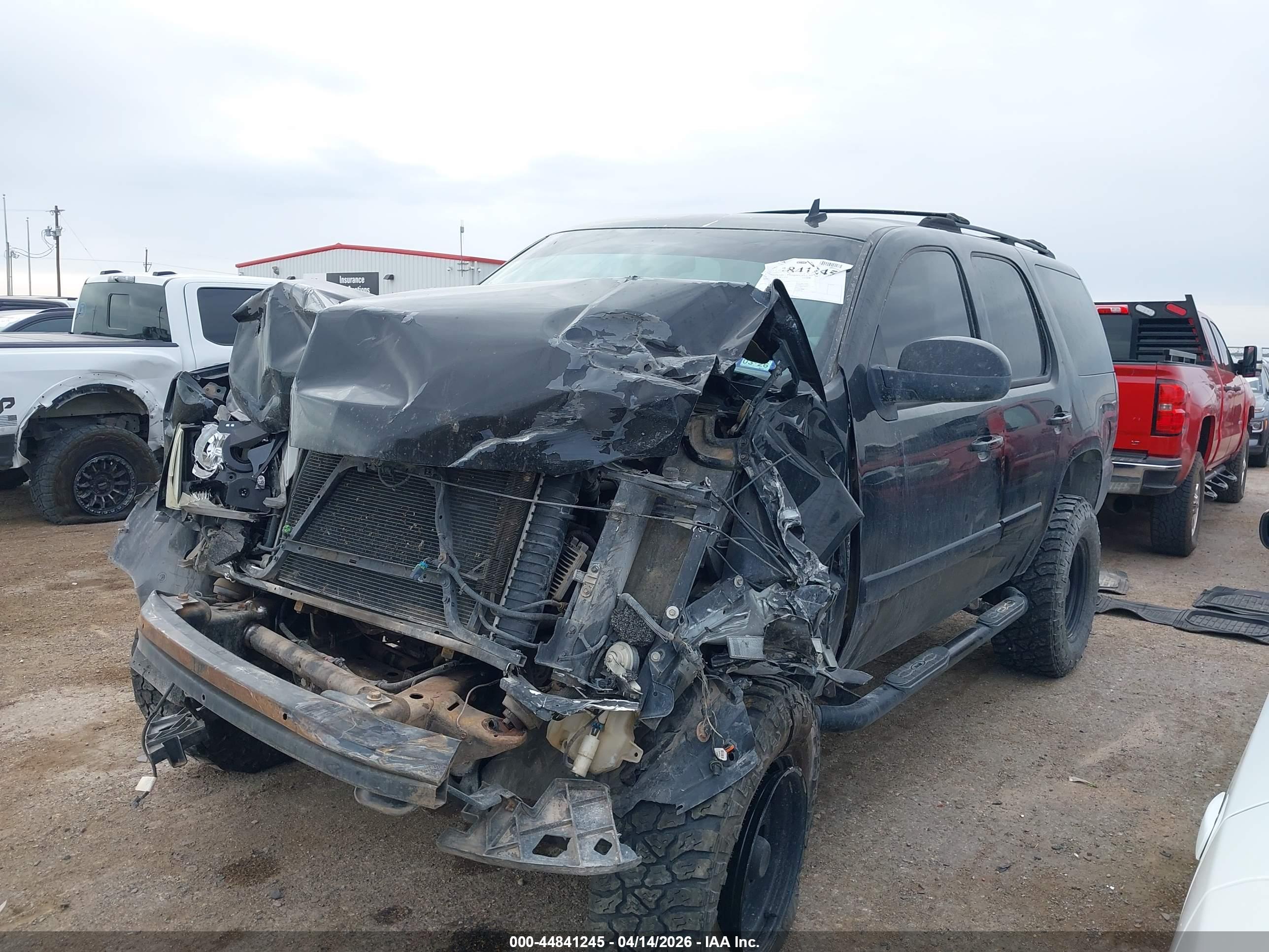 CHEVROLET TAHOE image 2