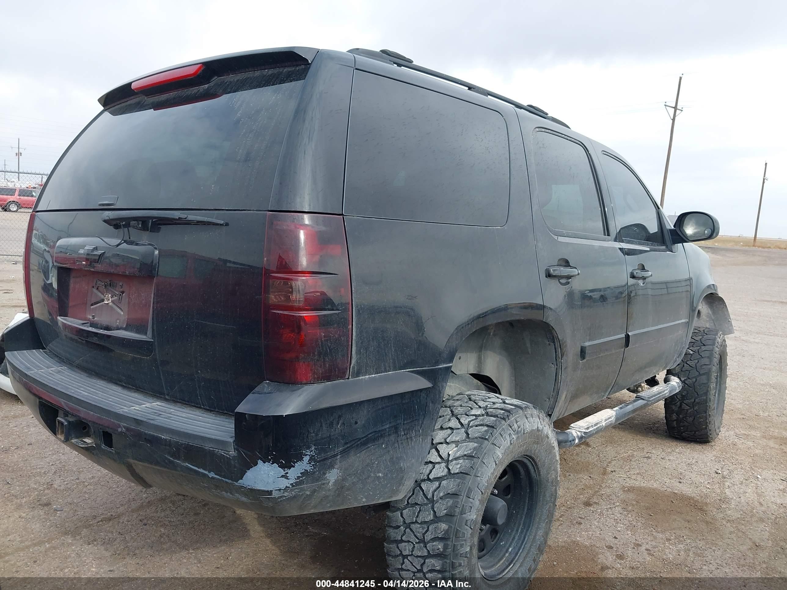 CHEVROLET TAHOE image 4