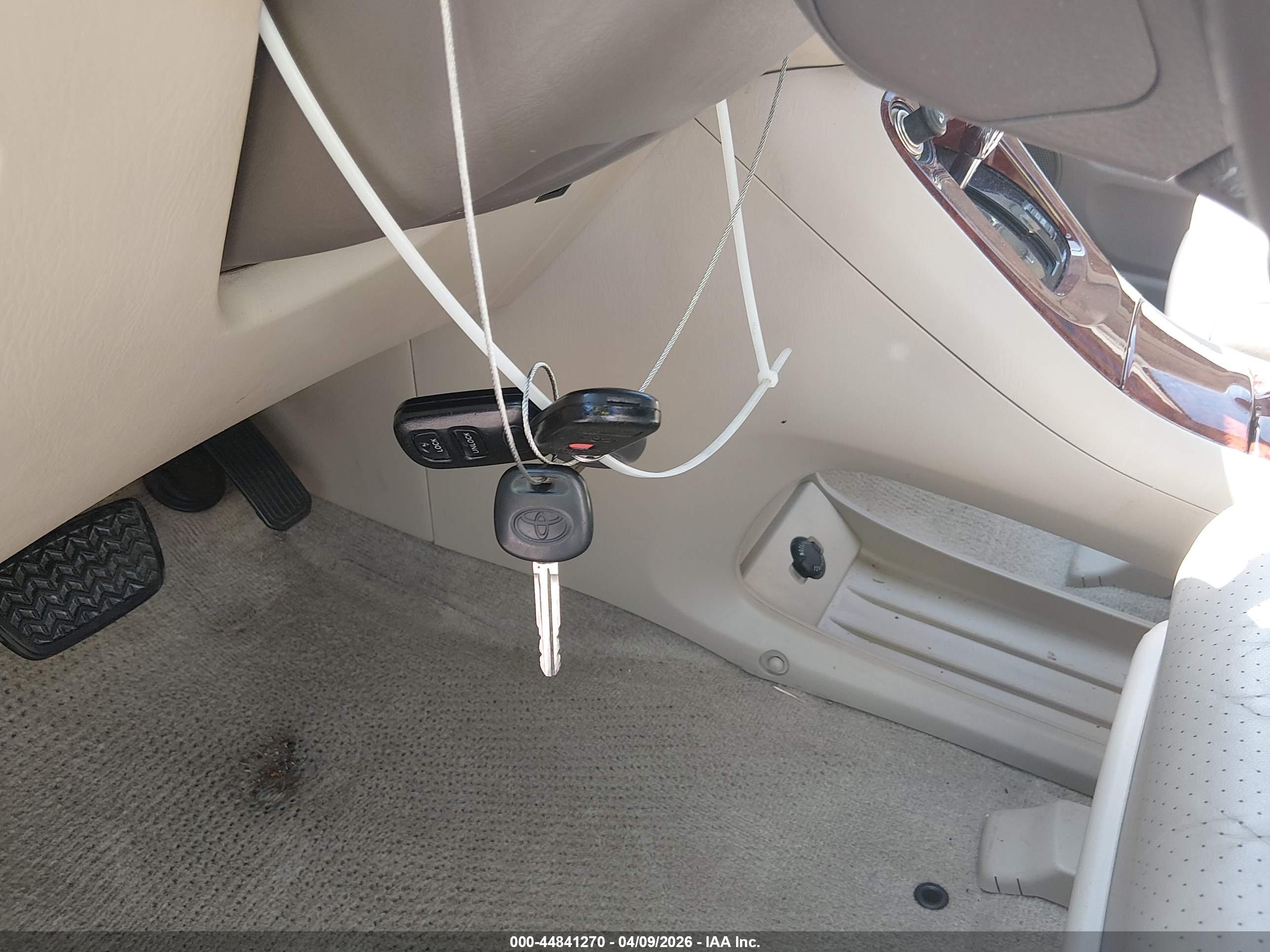 TOYOTA HIGHLANDER image 11