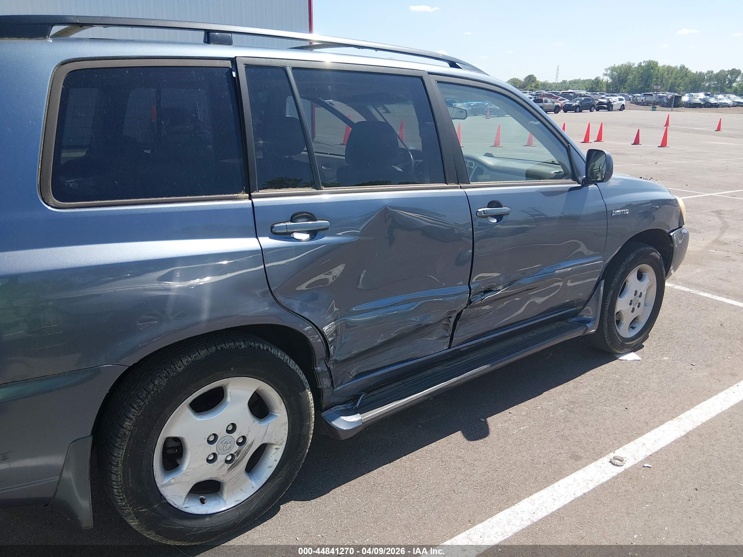 TOYOTA HIGHLANDER image 6