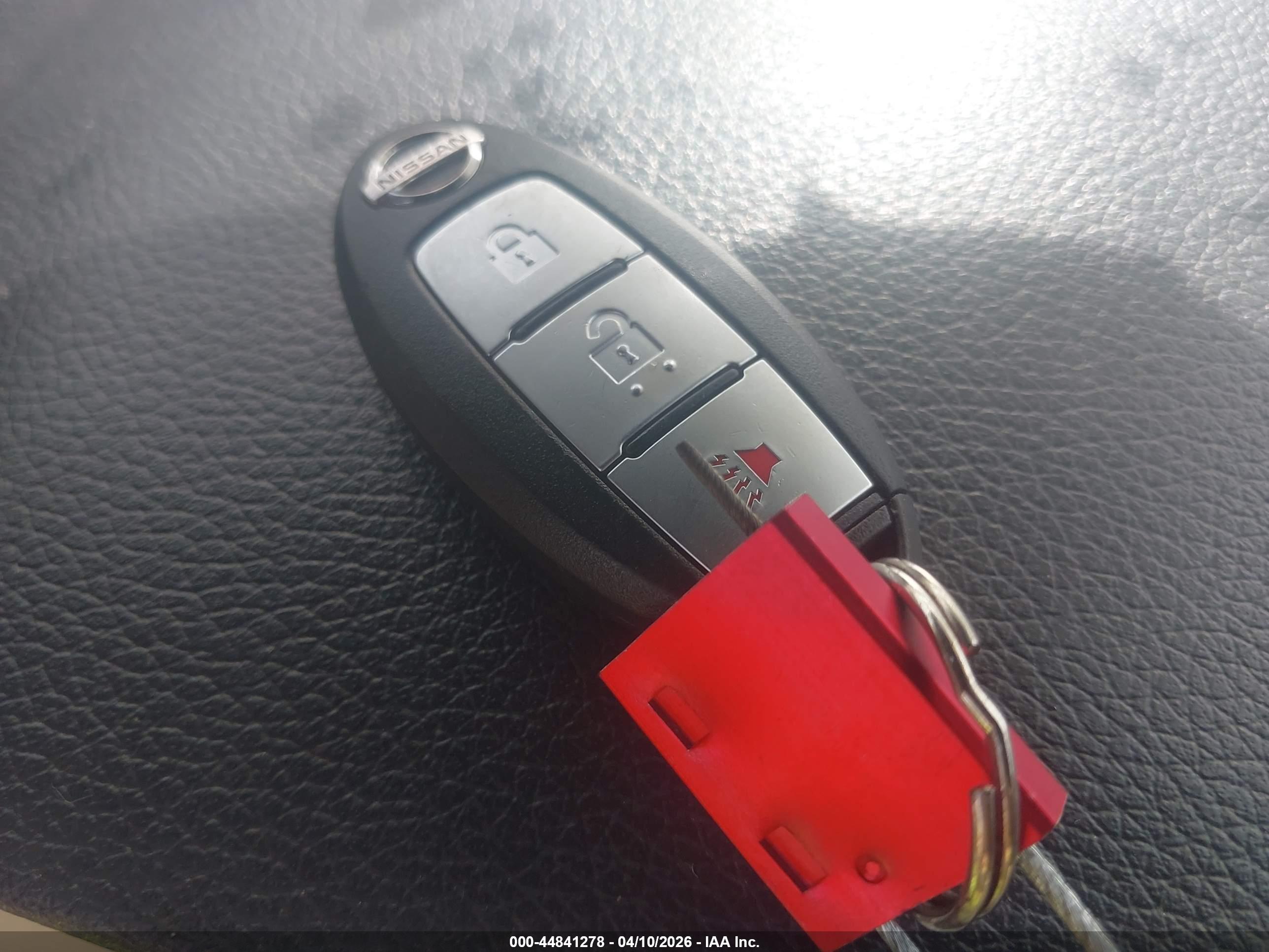 NISSAN ROGUE image 11