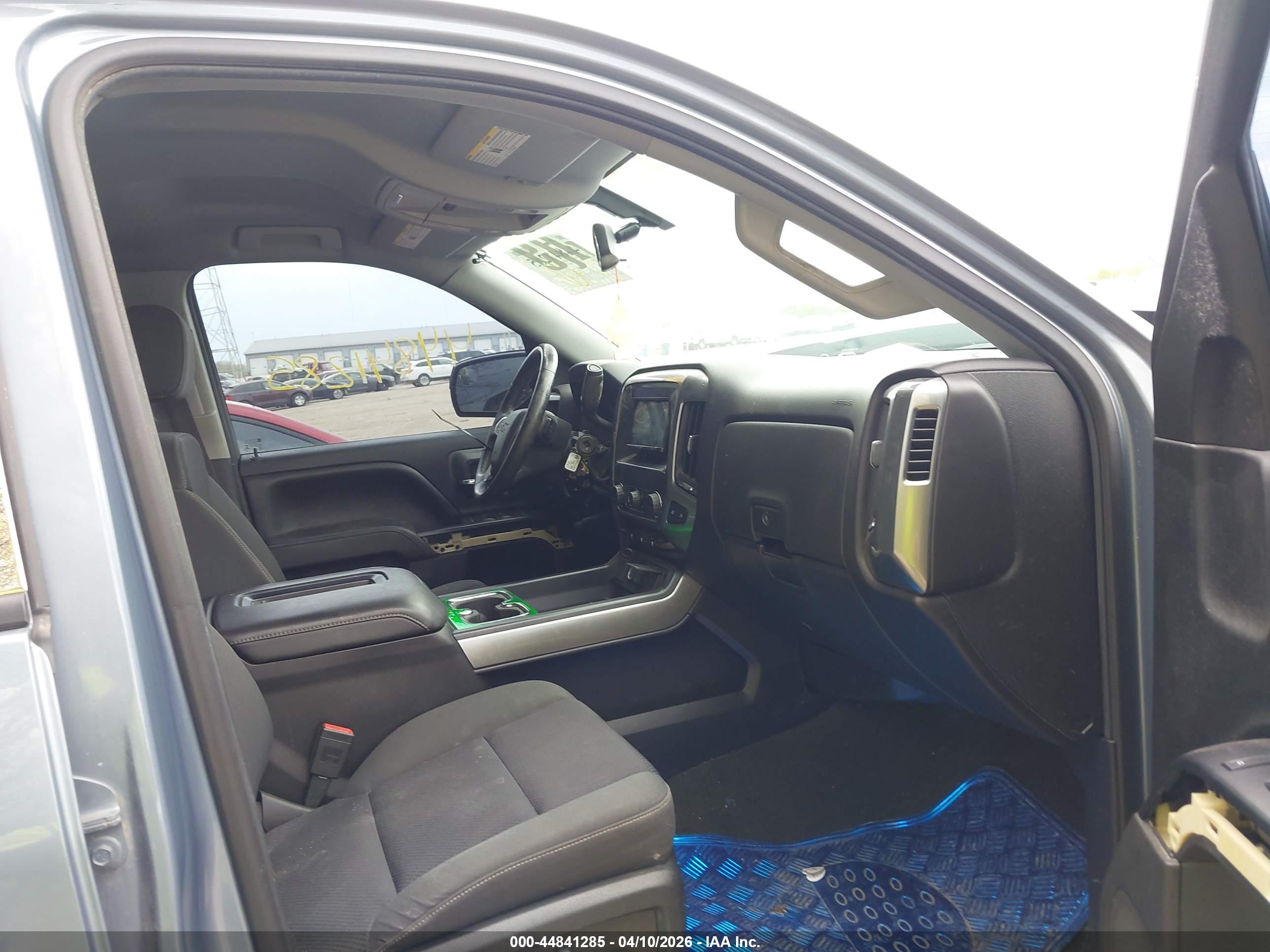 CHEVROLET SILVERADO image 5