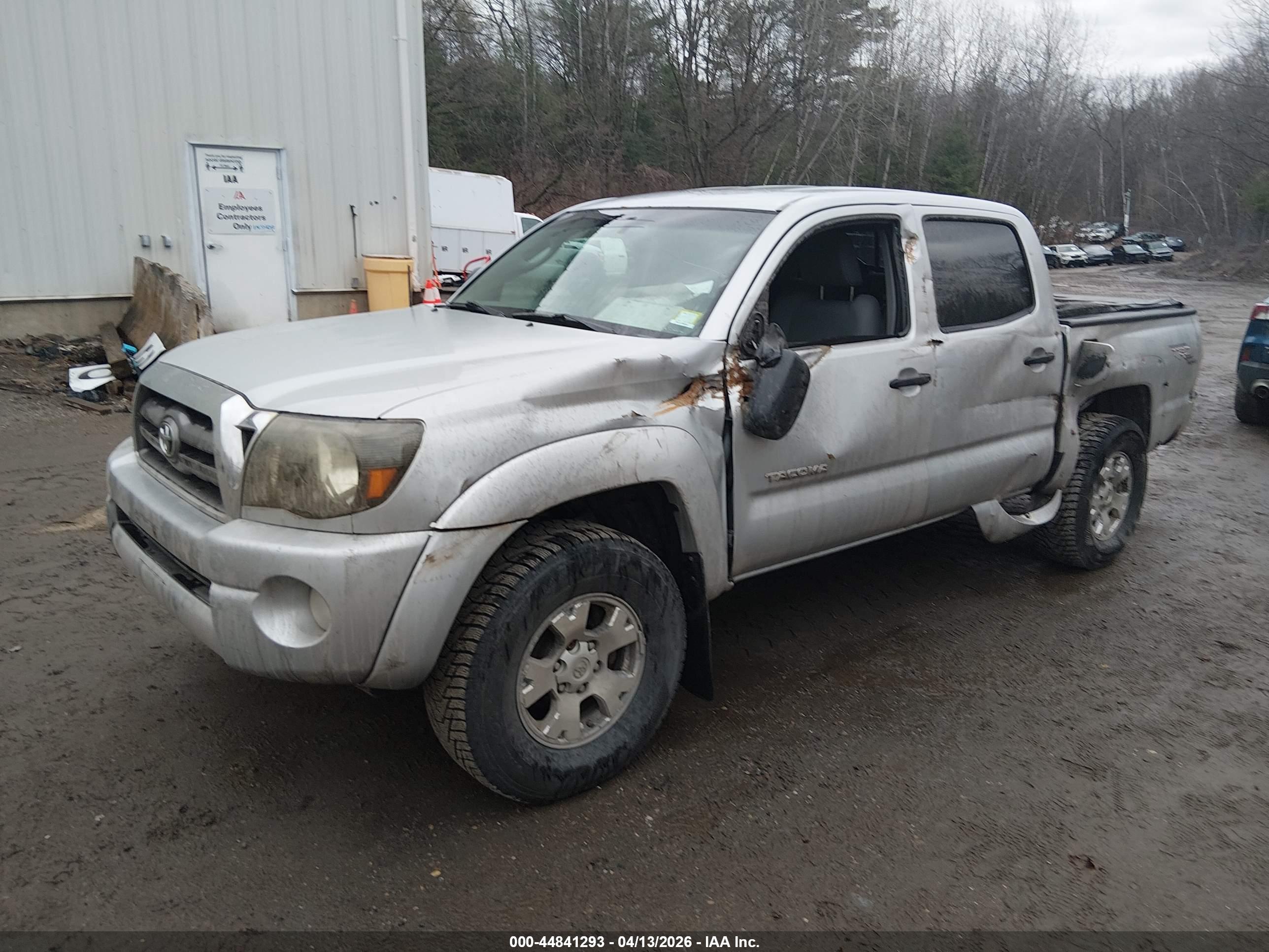 TOYOTA TACOMA image 2