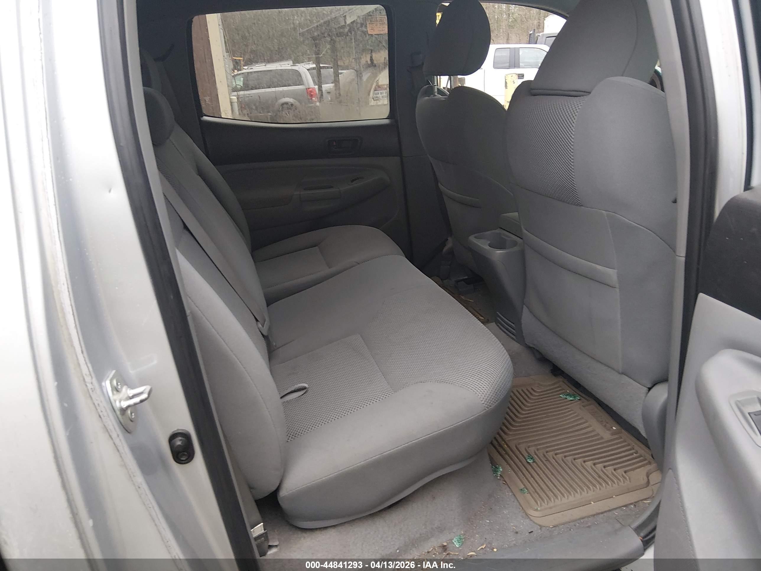 TOYOTA TACOMA image 8