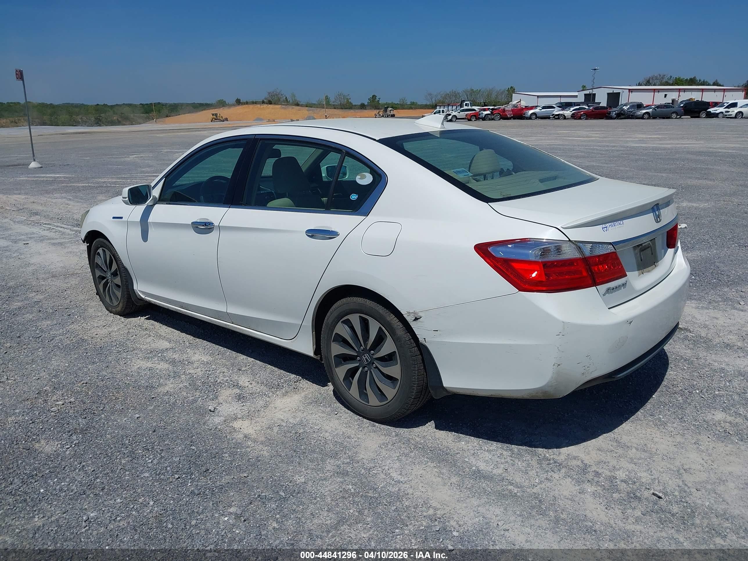 HONDA ACCORD image 3